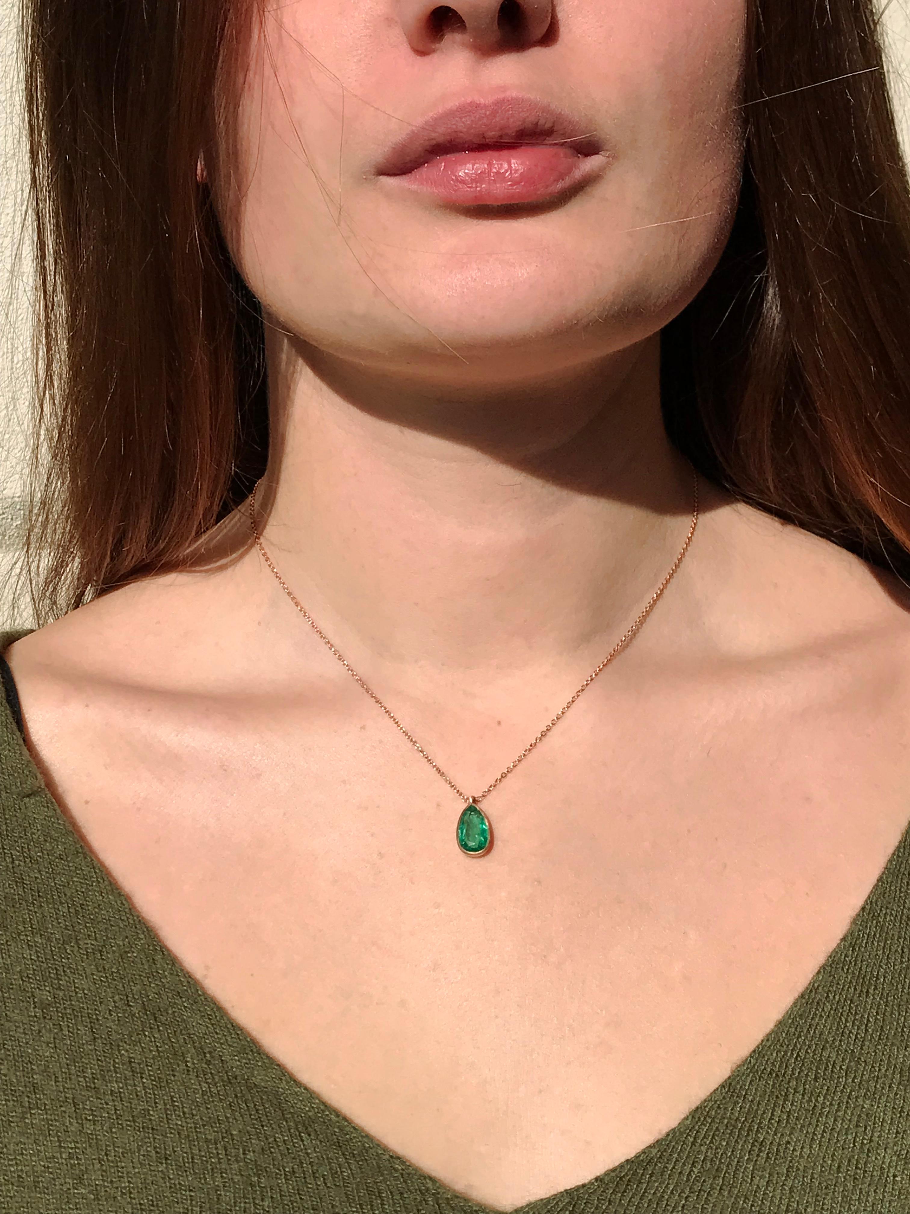 Dalben Design/One Collana in oro rosa con smeraldo in vendita 1