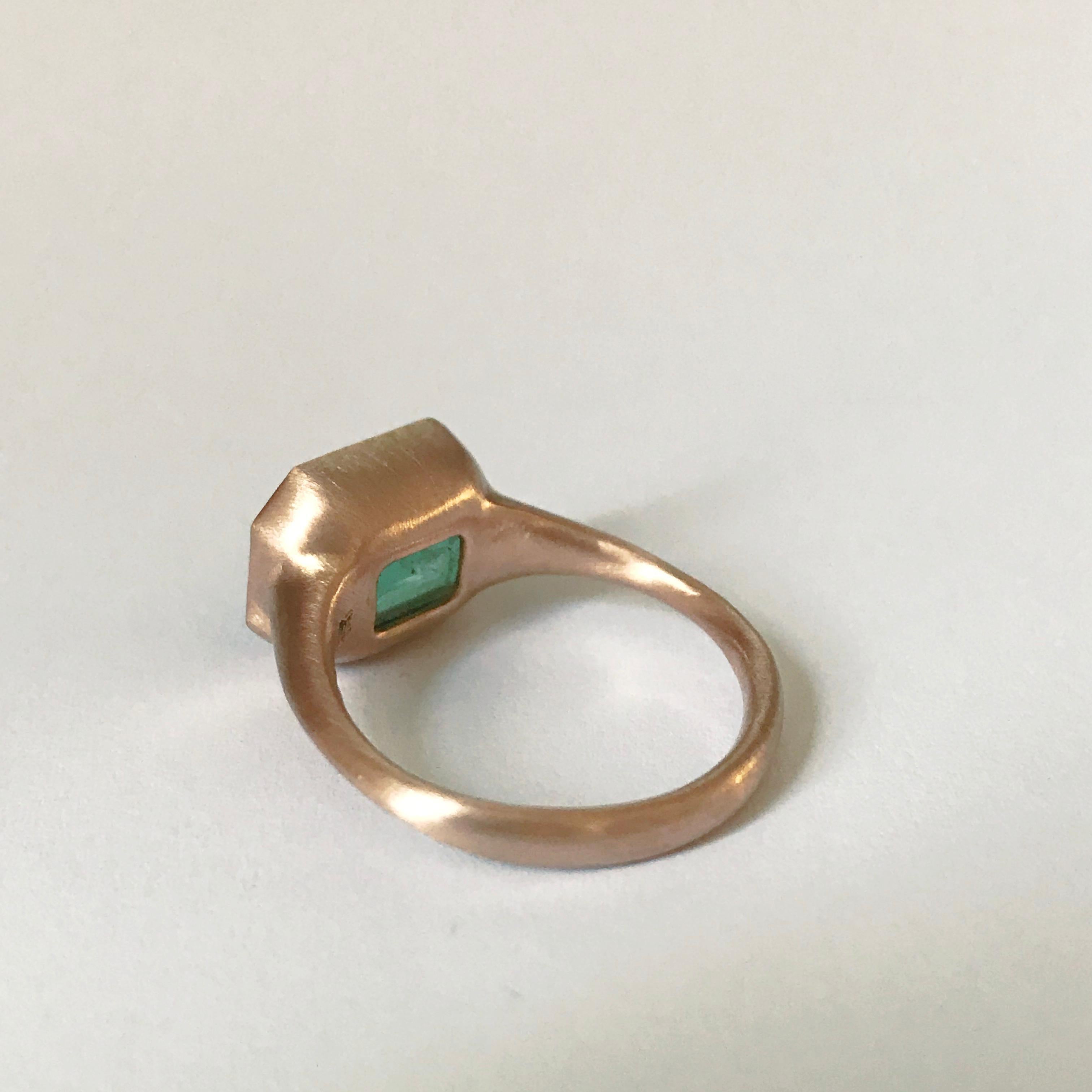 Dalben 4, 10 Carat Emerald Rose Gold Ring 5