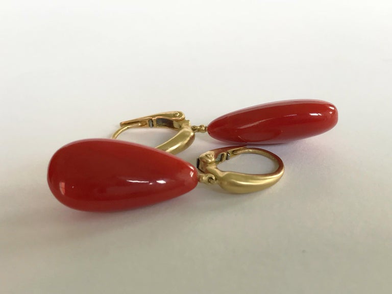 Women's Dalben Design Mediterranean Long Drop Red Coral Yellow Gold Dangle Earring For Sale
