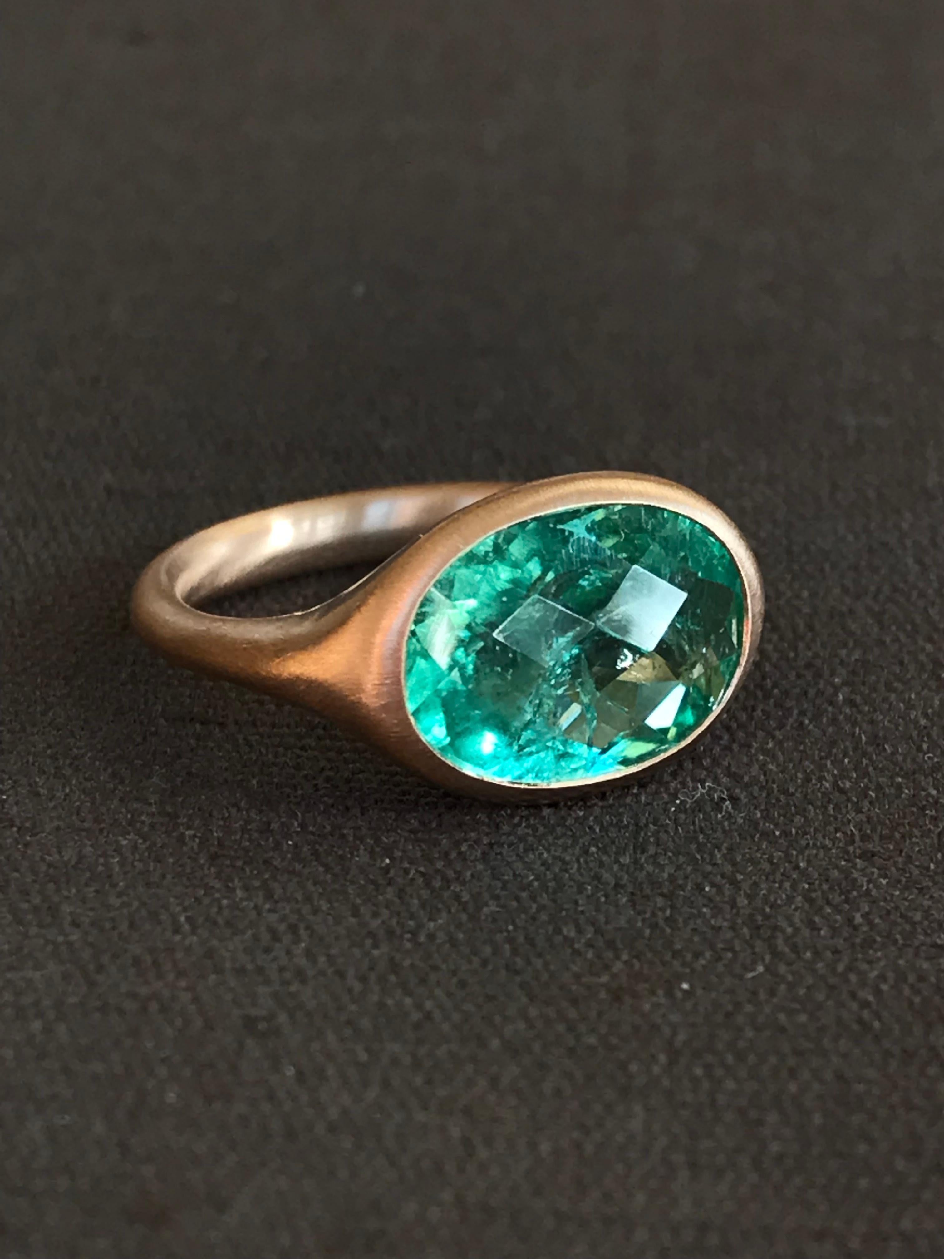 Contemporary Dalben Design Oval Green Tourmaline Rose Gold Ring For Sale