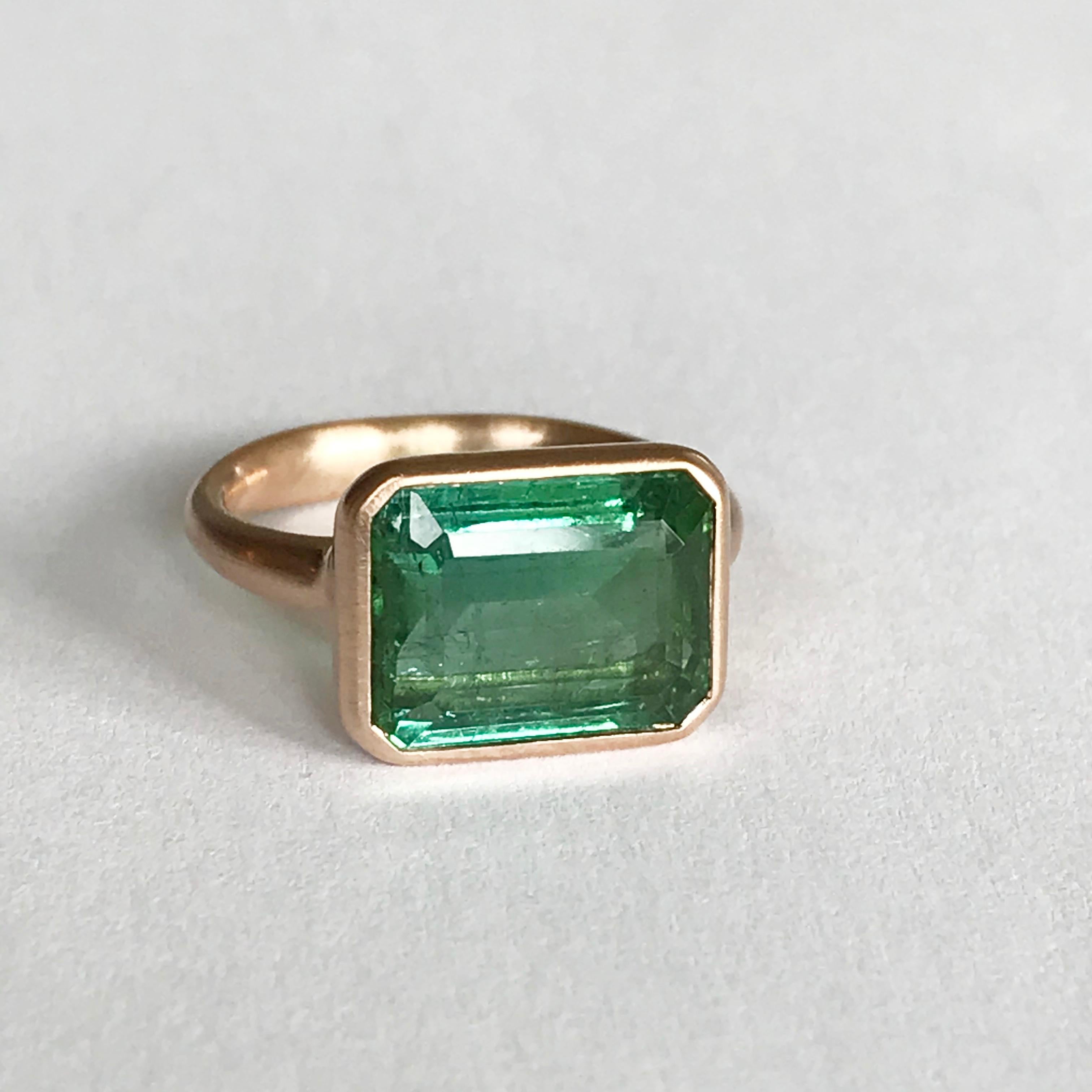 Contemporary Dalben Design Rectangular Green Tourmaline Rose Gold Ring