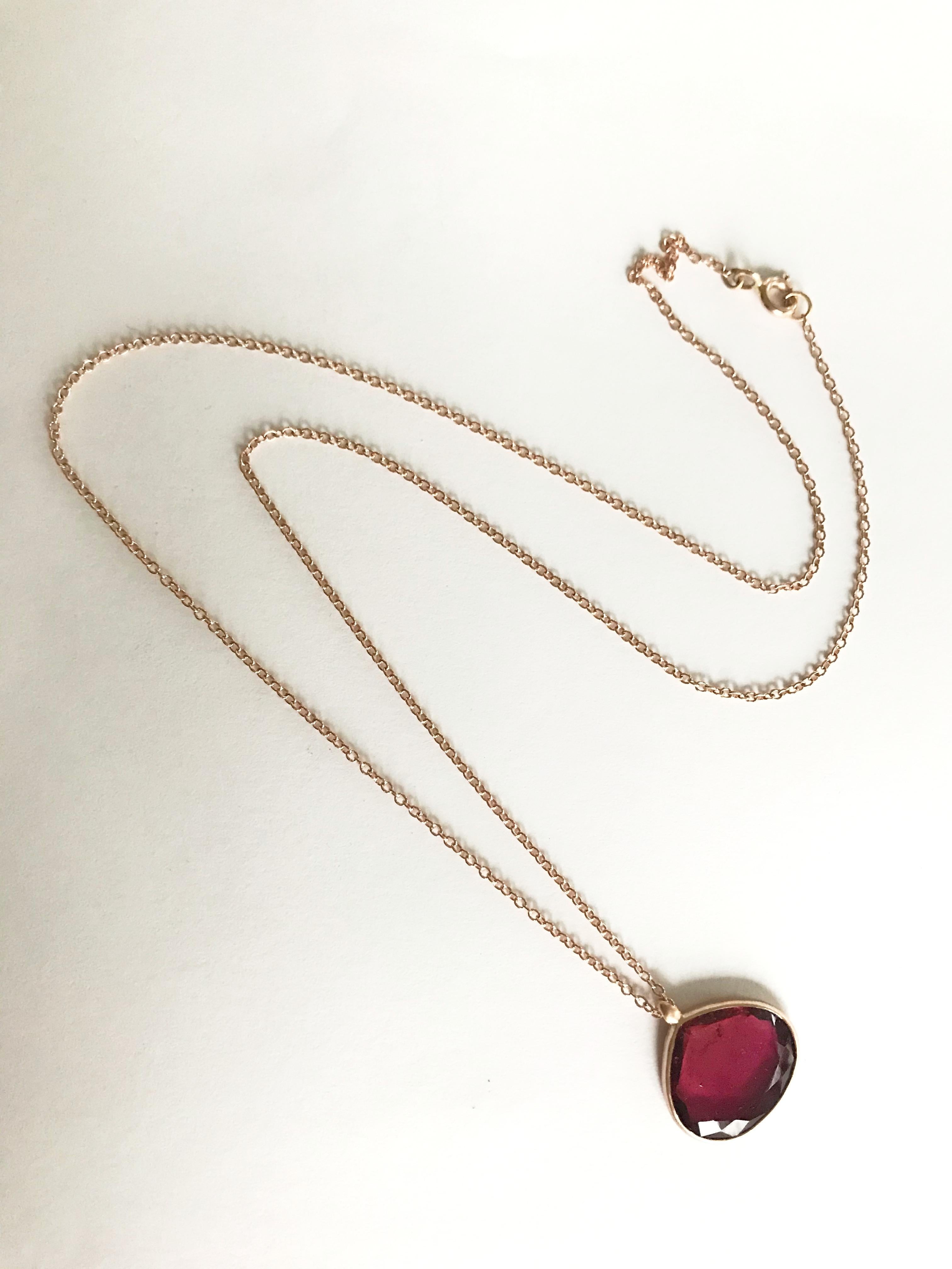 Dalben Drop Shape Red Tourmaline Rose Gold Necklace In New Condition In Como, IT