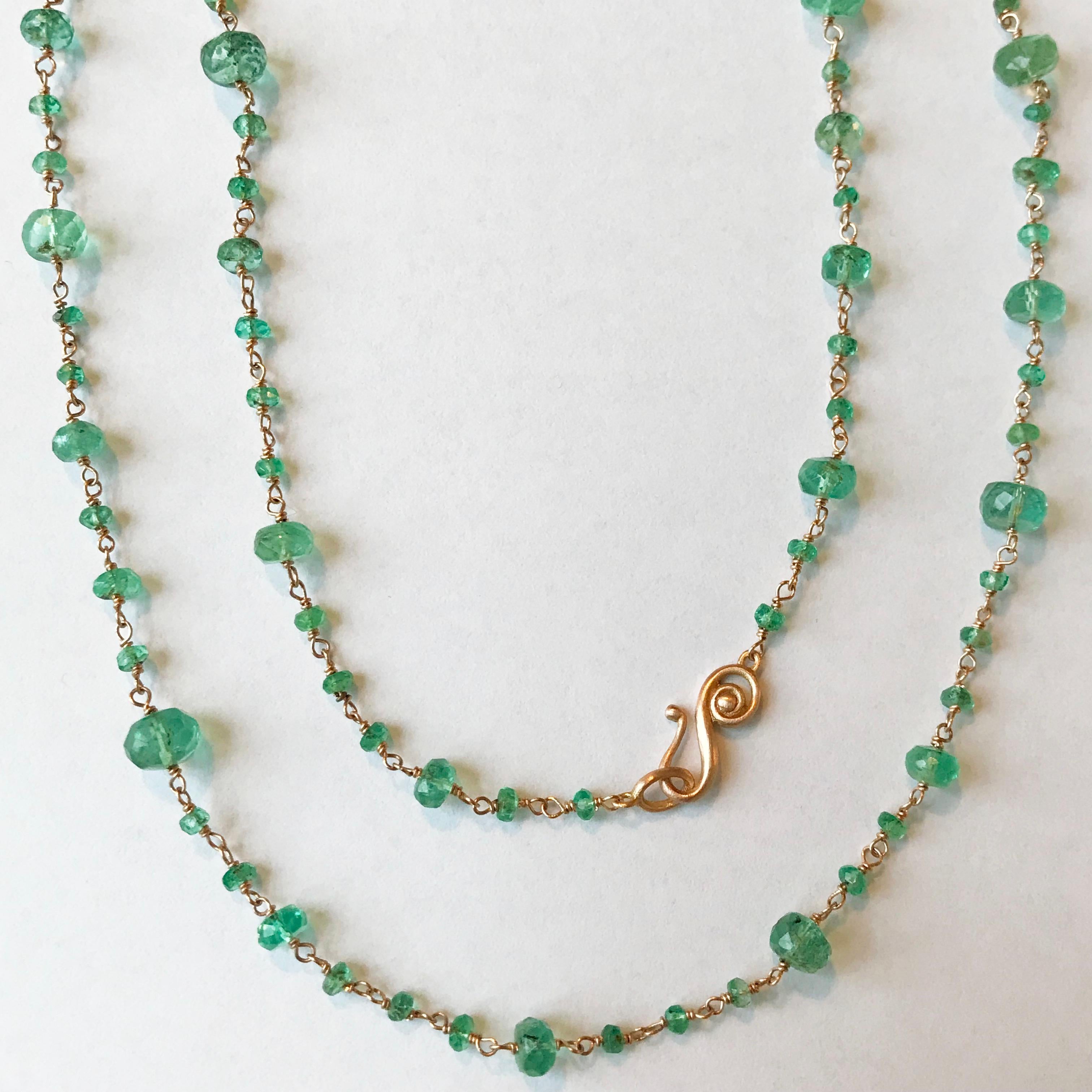 Contemporary Dalben Emerald Beads Rose Gold Necklace For Sale