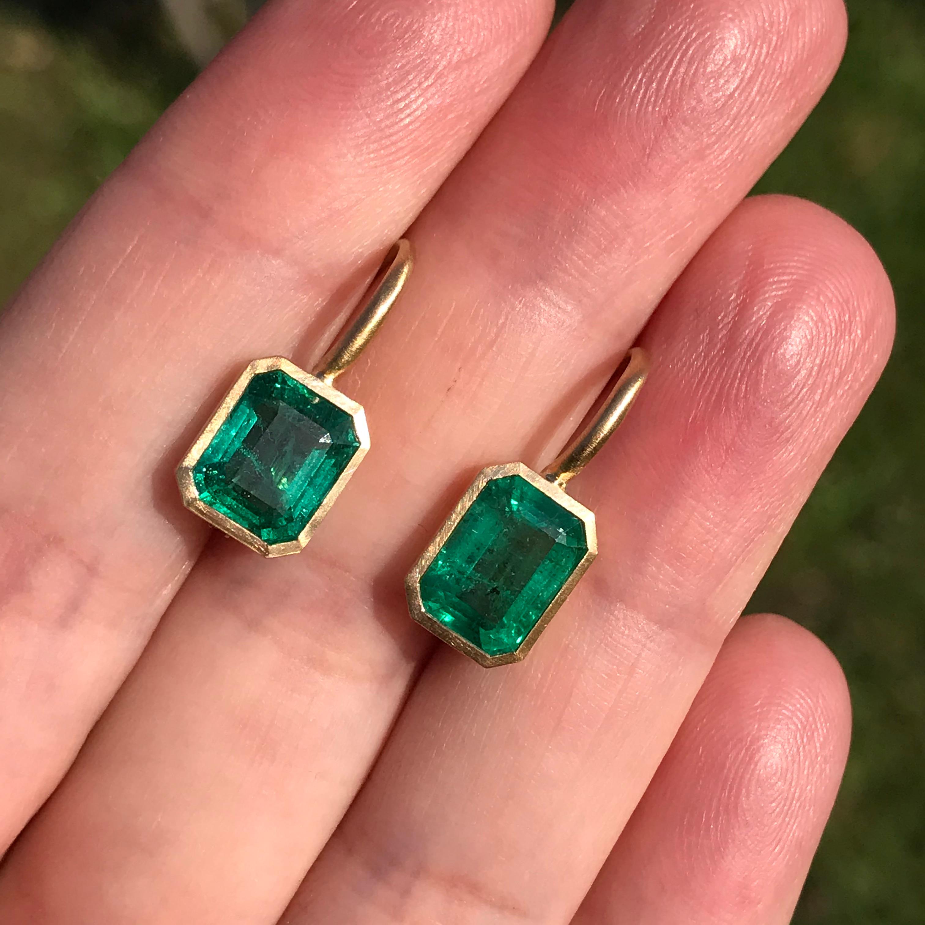 Dalben Emerald Cut Emerald Yellow Gold Earrings 6