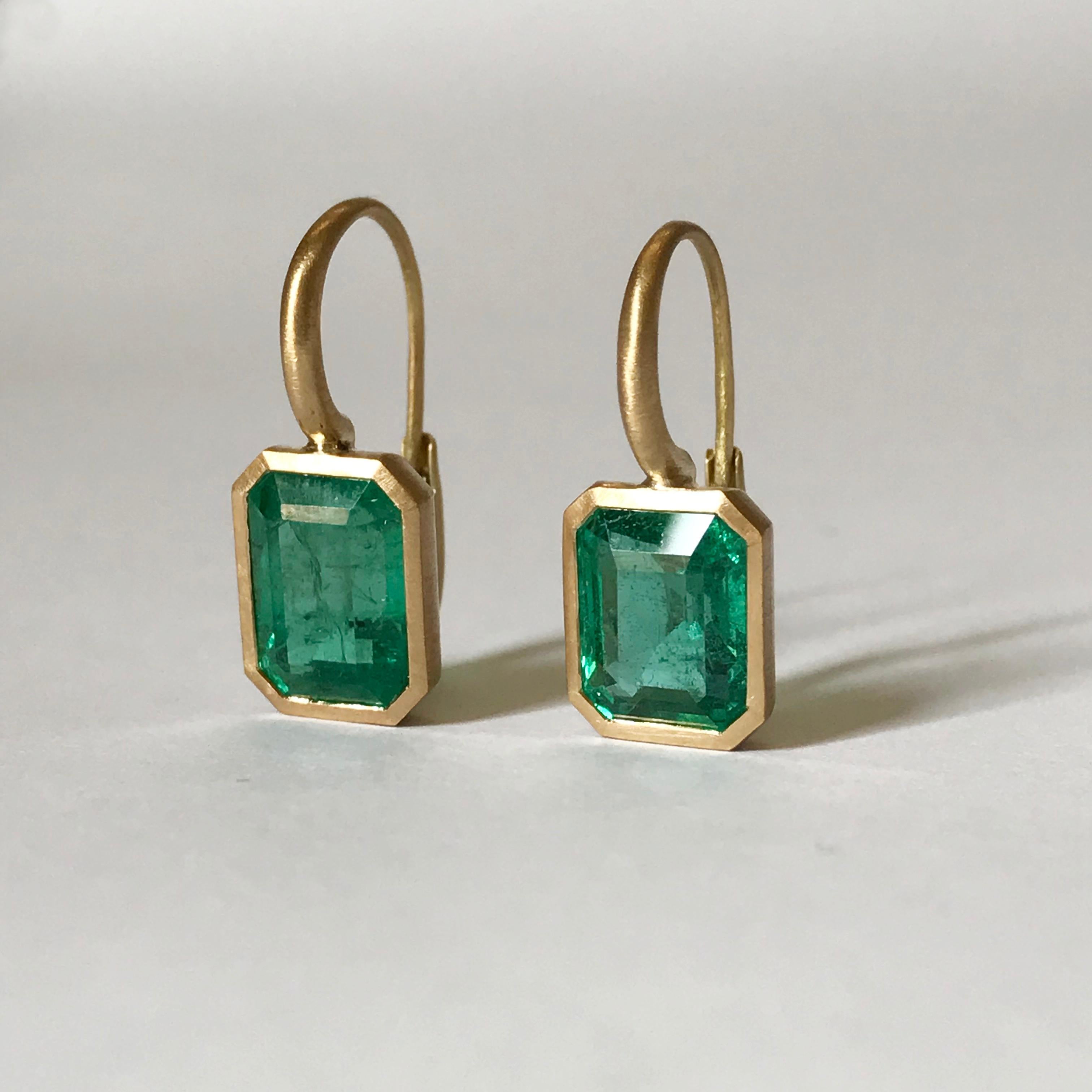 Dalben Emerald Cut Emerald Yellow Gold Earrings 1