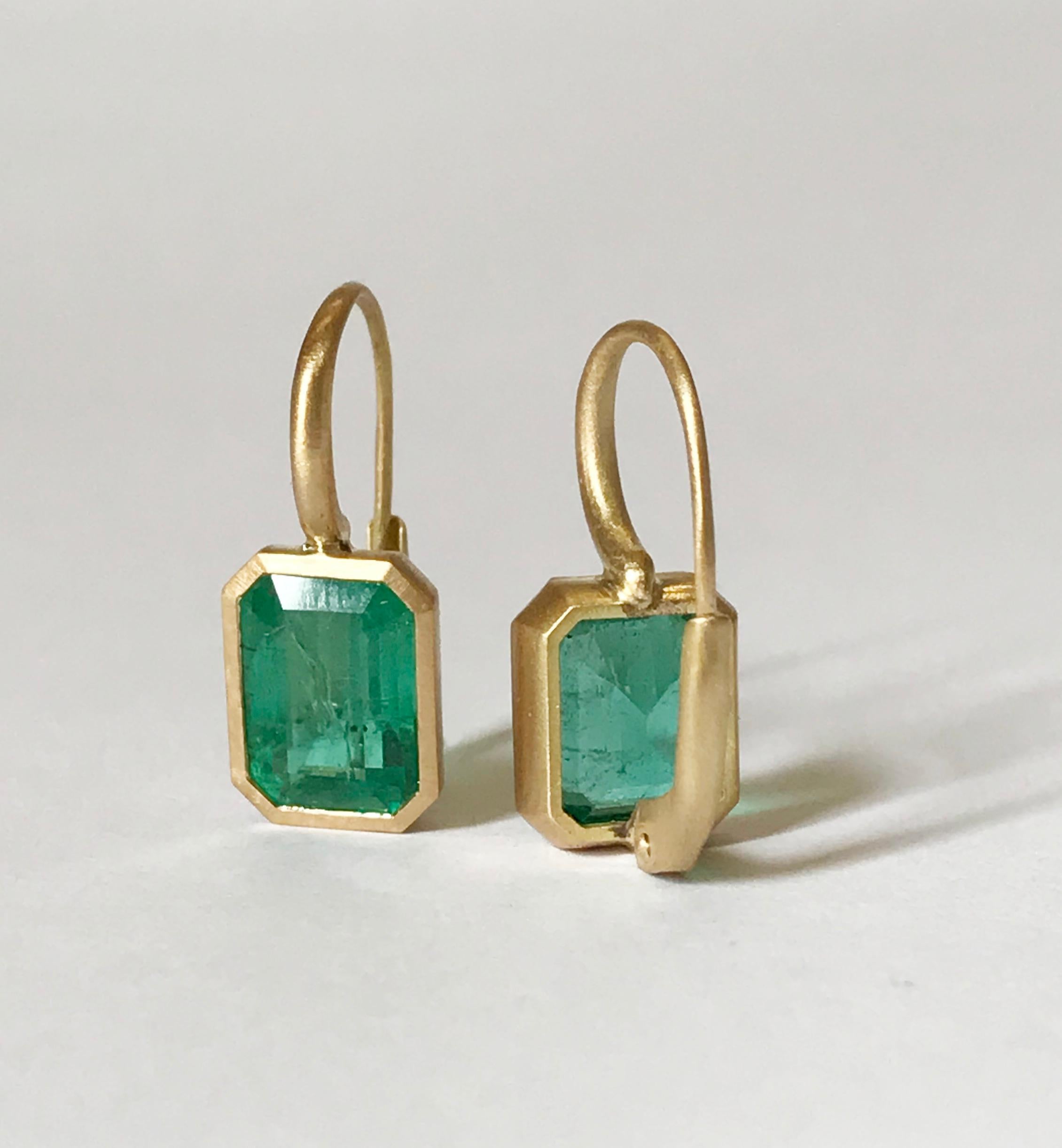 Dalben Emerald Cut Emerald Yellow Gold Earrings 2