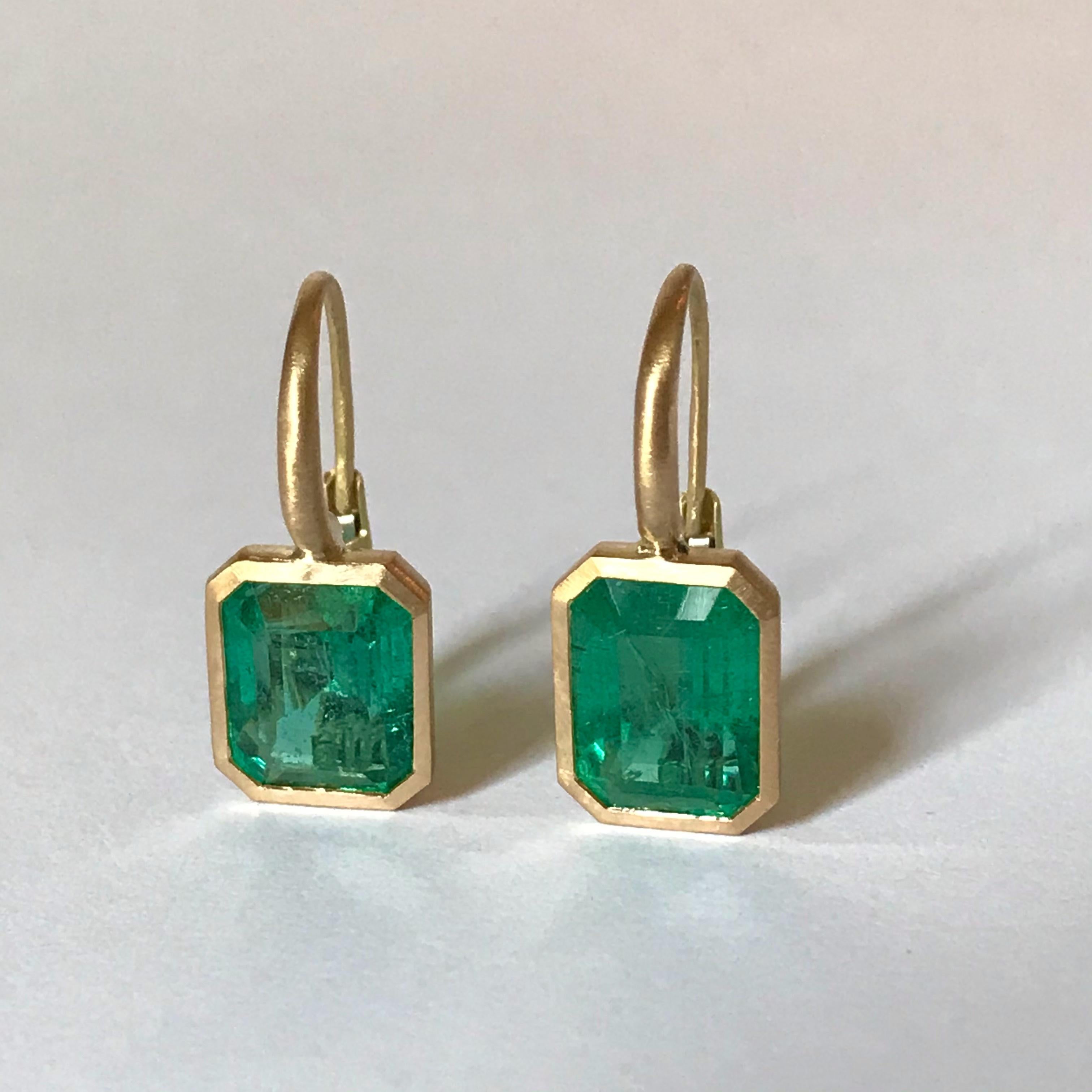 Dalben Emerald Cut Emerald Yellow Gold Earrings 3