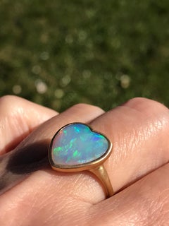 Dalben Flat Hart Form Australischer Opal Gelbgold Ring