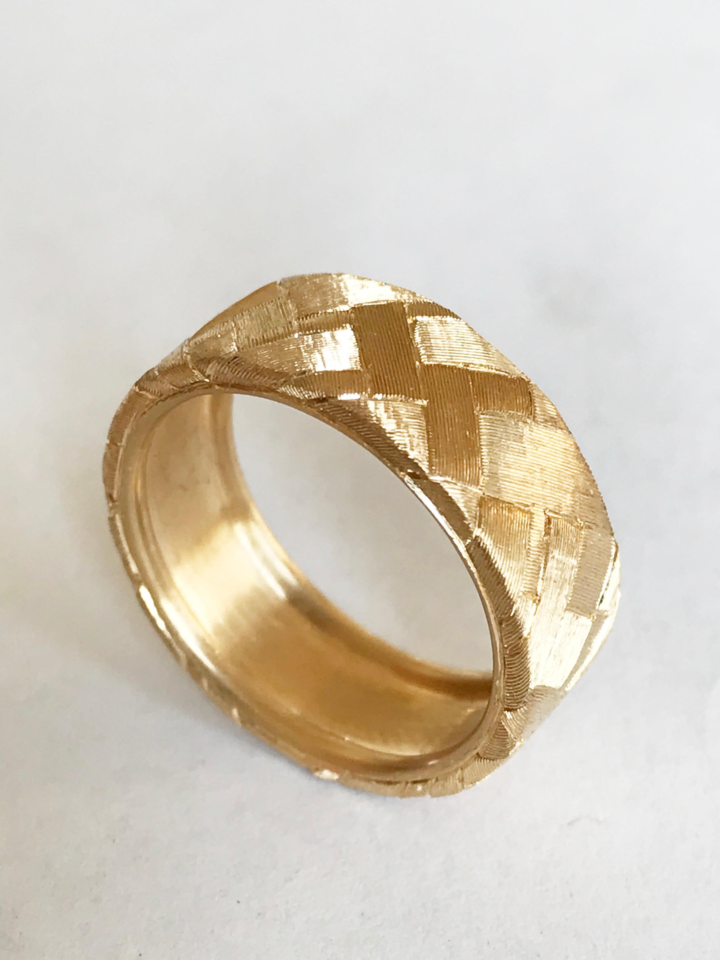 Dalben Bague à anneau en or gravée à la main en vente 7