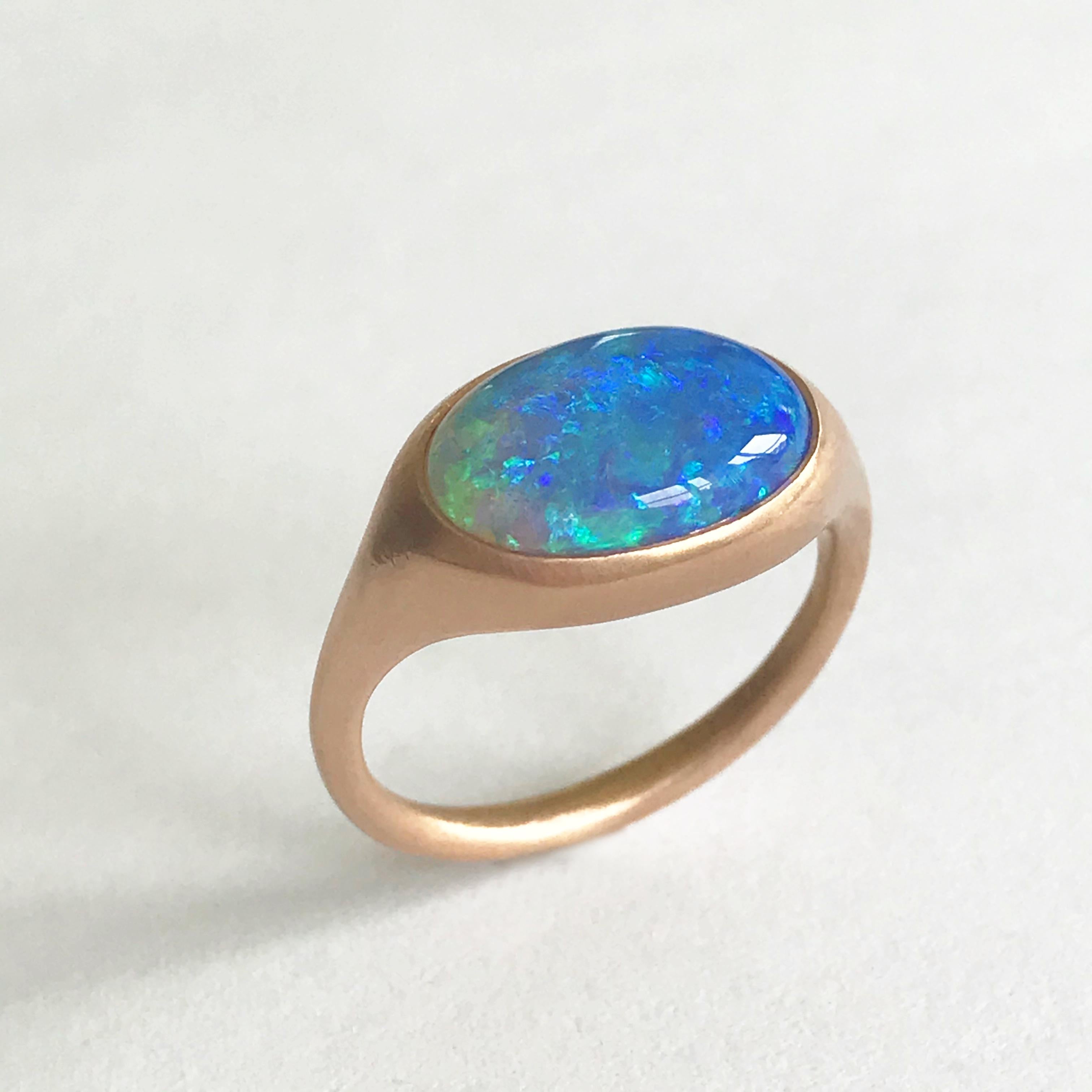 Oval Cut Dalben Lightning Ridge Opal Rose Gold Ring For Sale