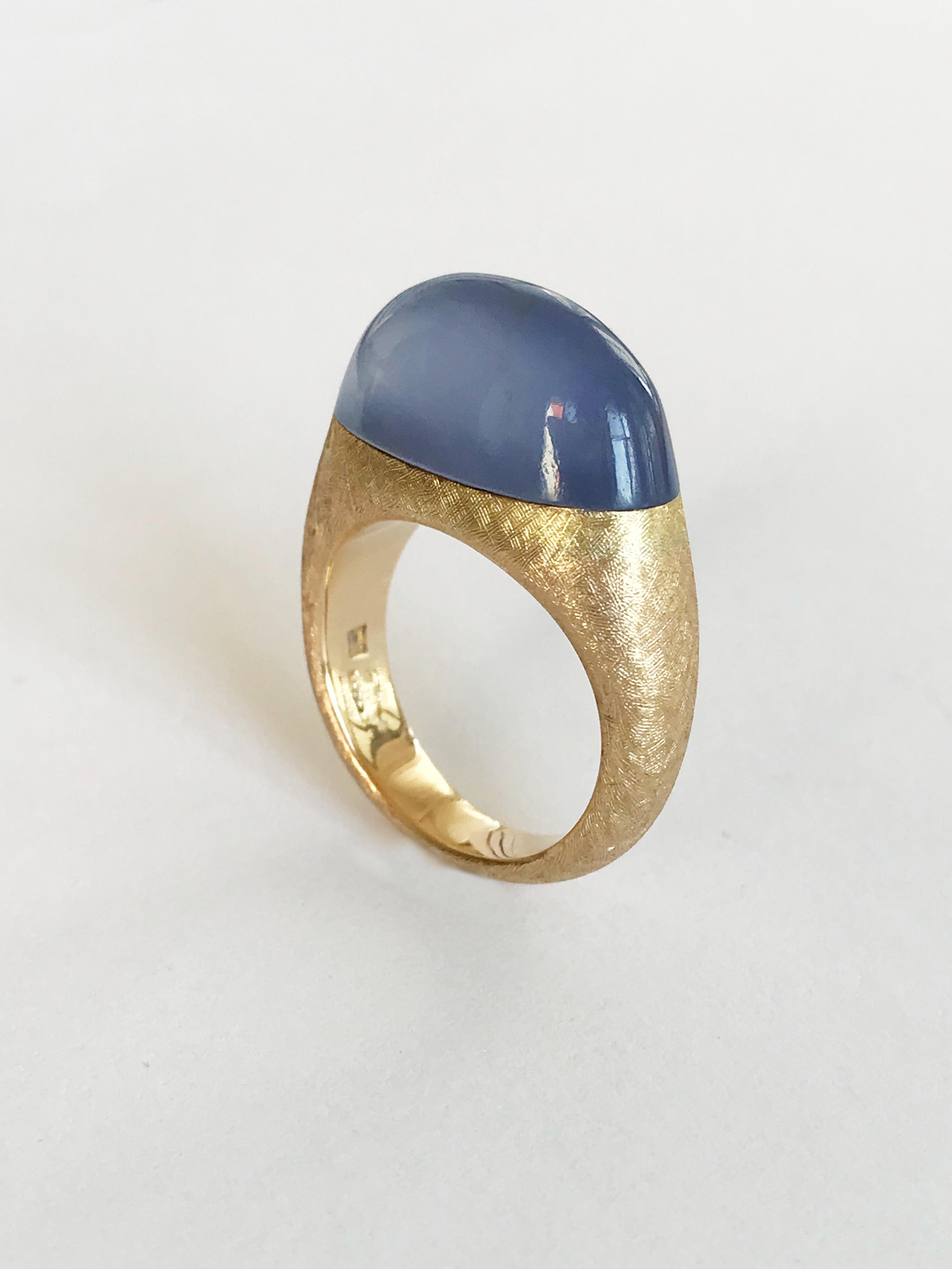 Dalben Namibian Chalcedony Gold Ring In New Condition For Sale In Como, IT