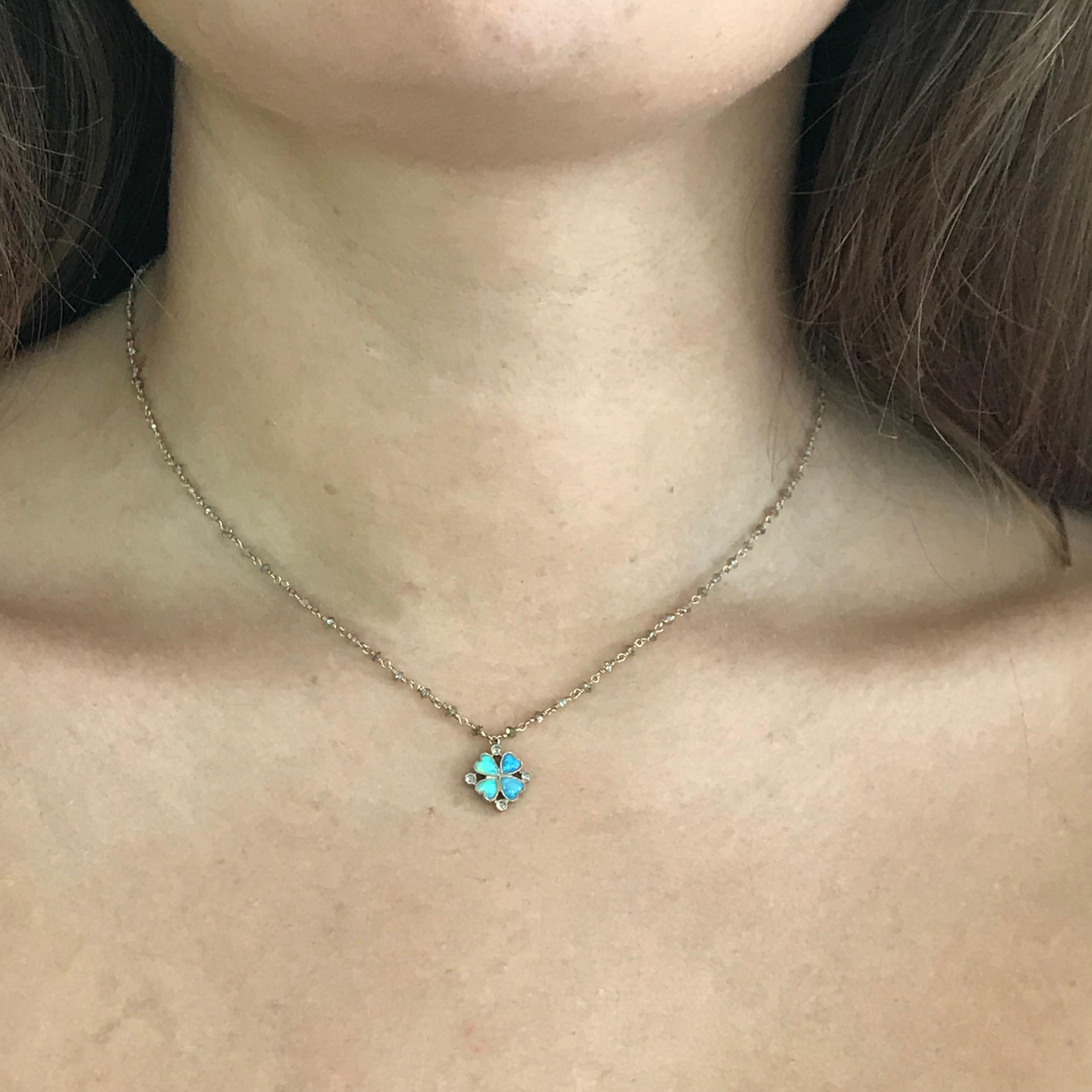 Dalben Opal Diamant Gold vierblättrige Kleeblatt-Rosa-Halskette im Angebot 1
