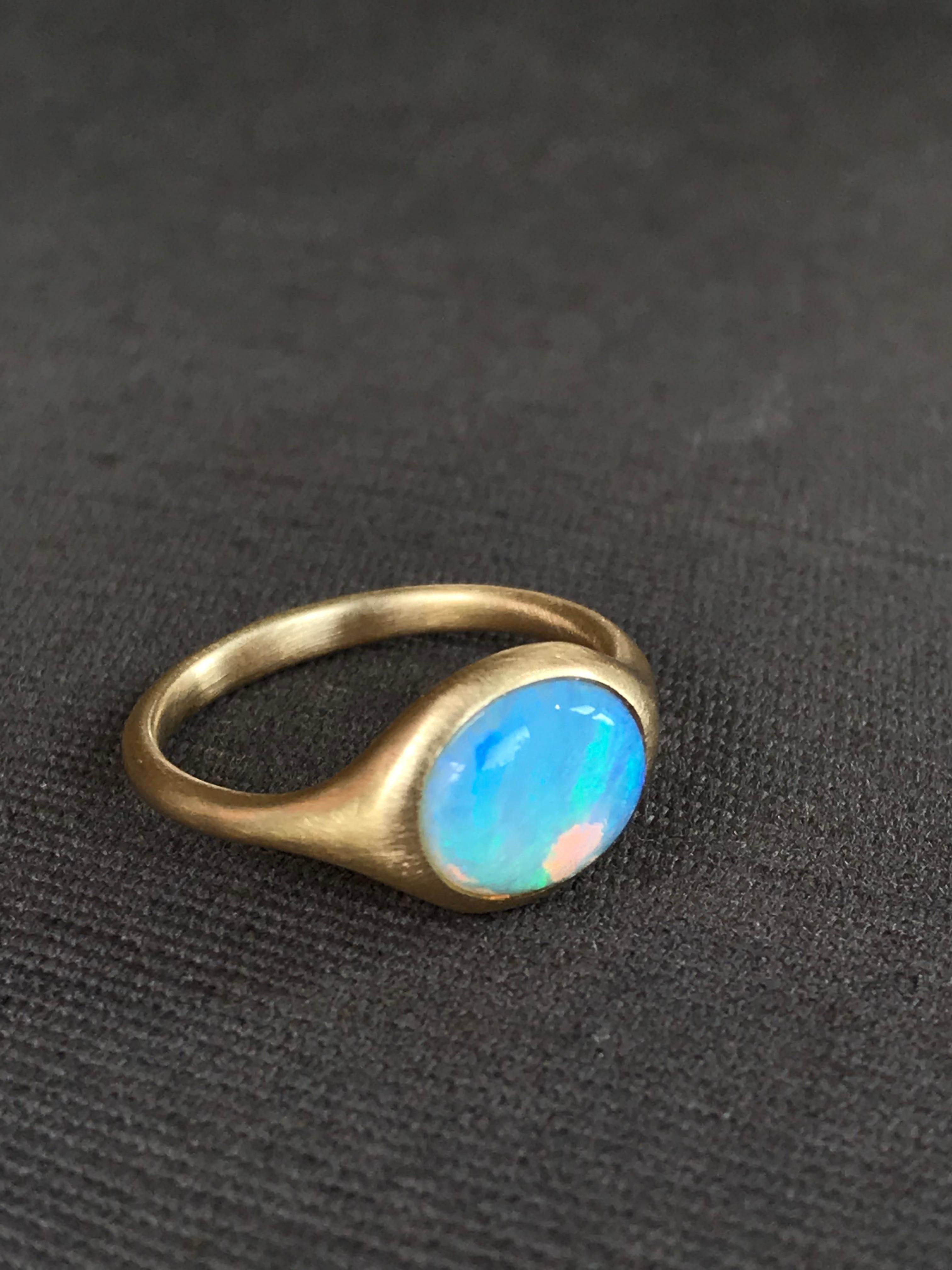 Dalben Oval australischer Kristall-Opal Gelbgoldring mit Opal im Angebot 6