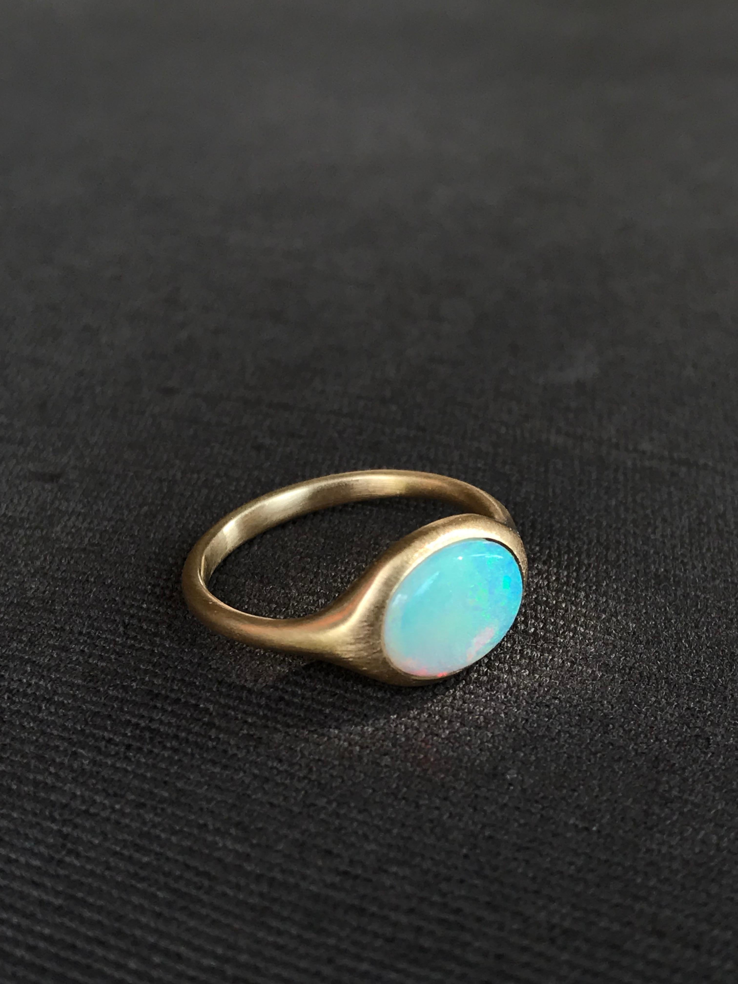 Dalben Oval australischer Kristall-Opal Gelbgoldring mit Opal im Angebot 7