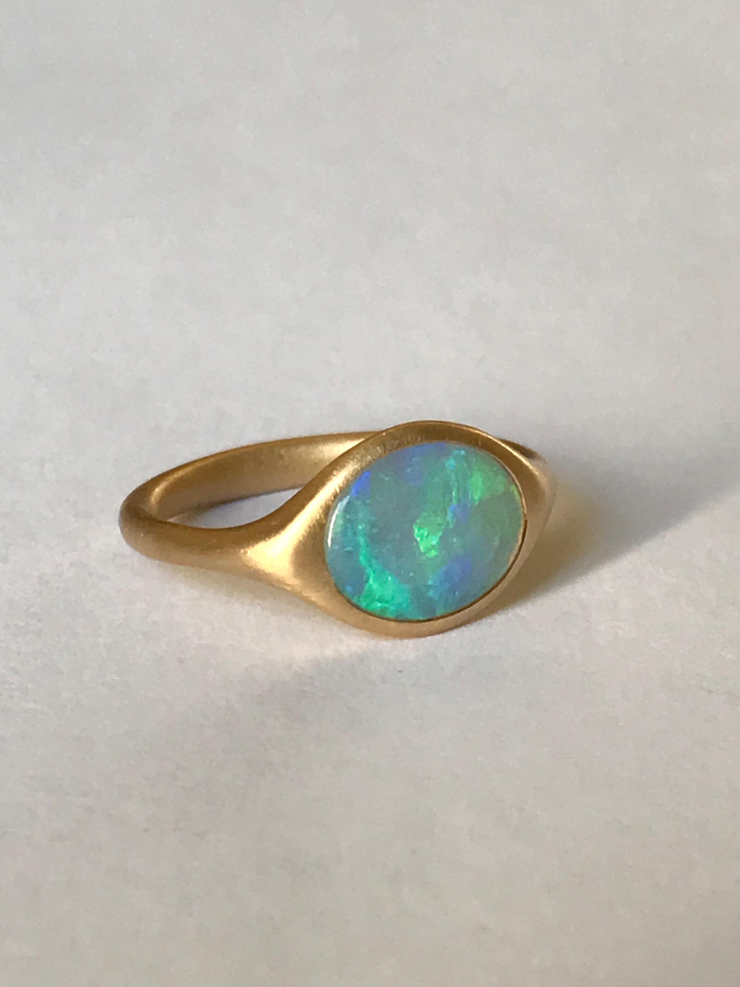 Dalben Oval Australian Crystal Opal Yellow Gold Ring In New Condition For Sale In Como, IT