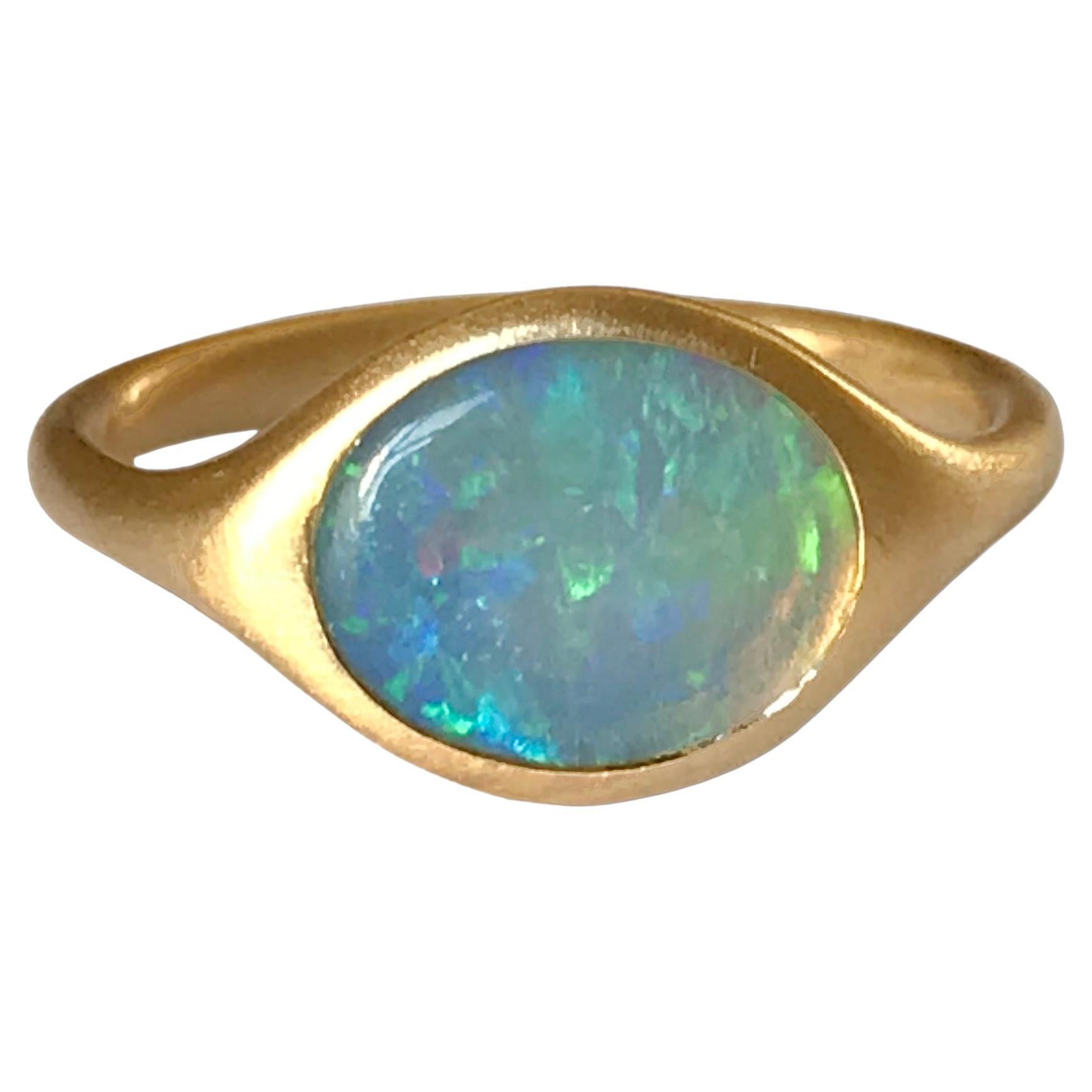 Dalben Oval australischer Kristall-Opal Gelbgoldring mit Opal im Angebot