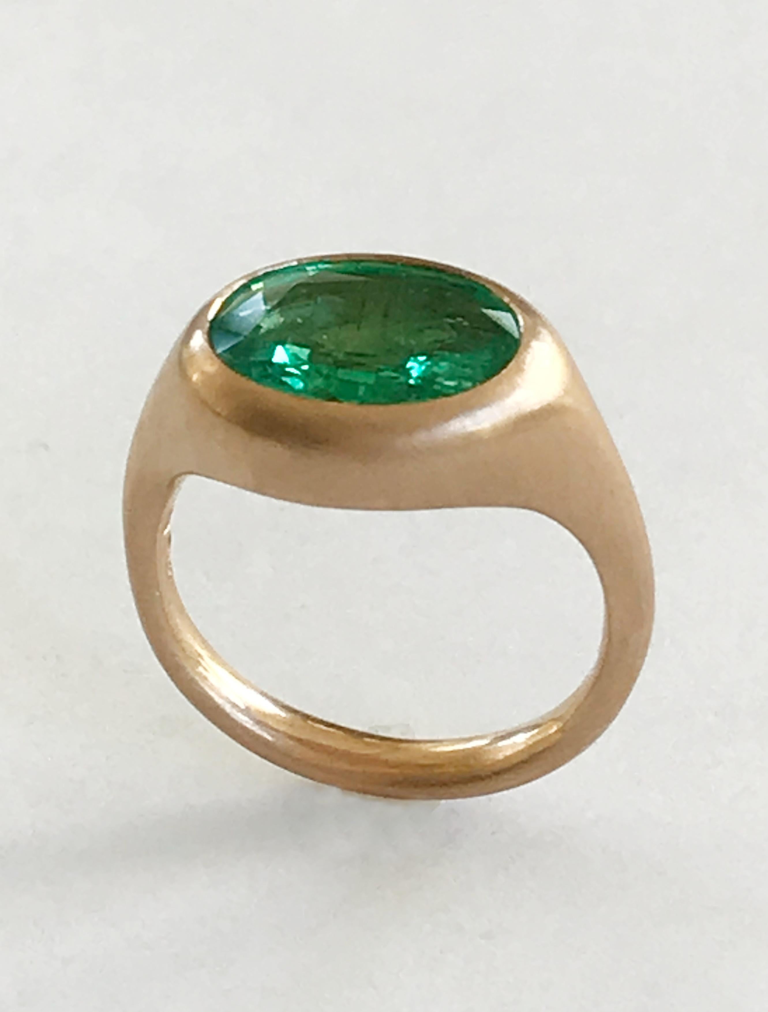 Women's Dalben Oval Emerald Rose Gold Ring