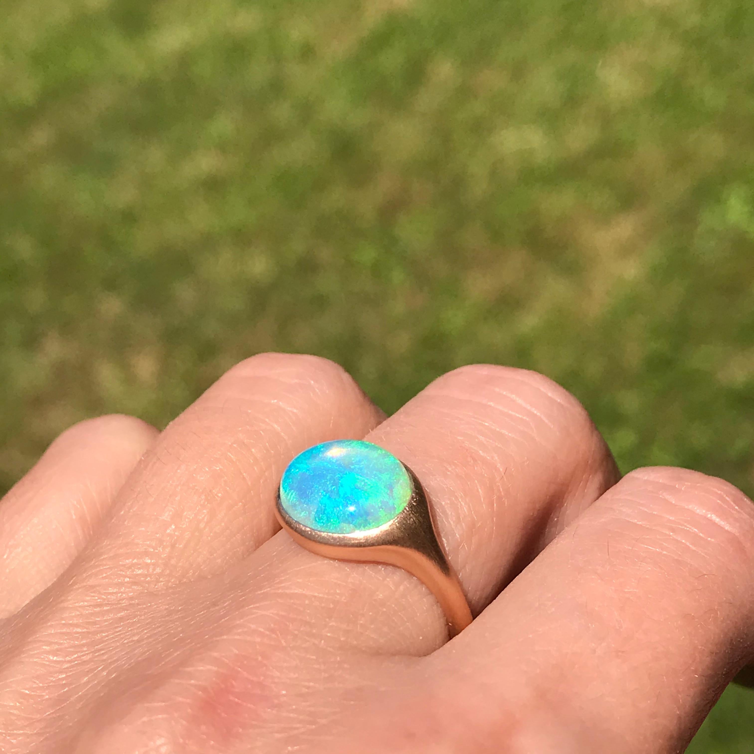 Dalben Oval Opal Rose Gold Ring In New Condition For Sale In Como, IT