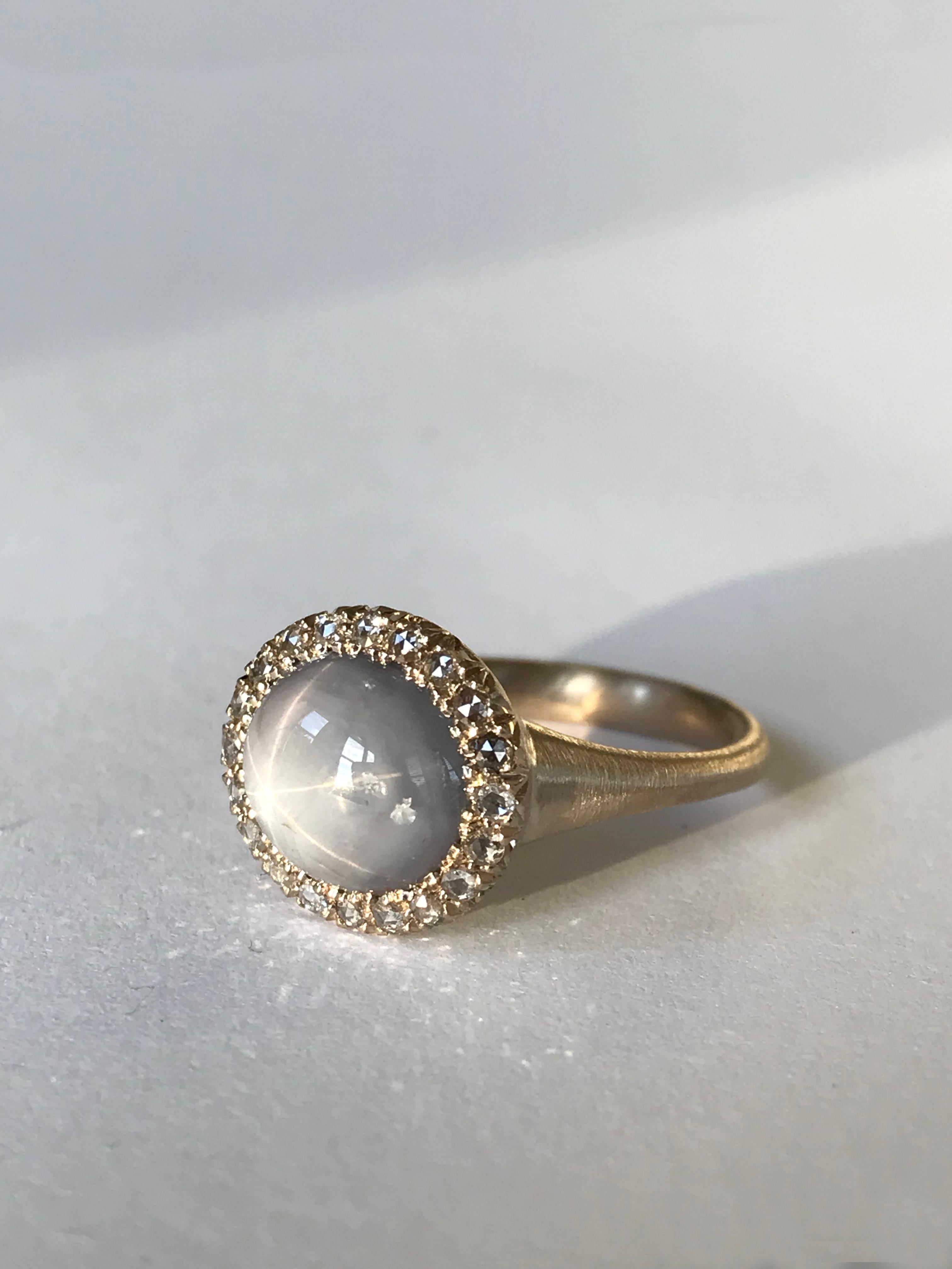 Women's Dalben Oval Star Sapphire Rose Cut Diamond Gold Ring For Sale