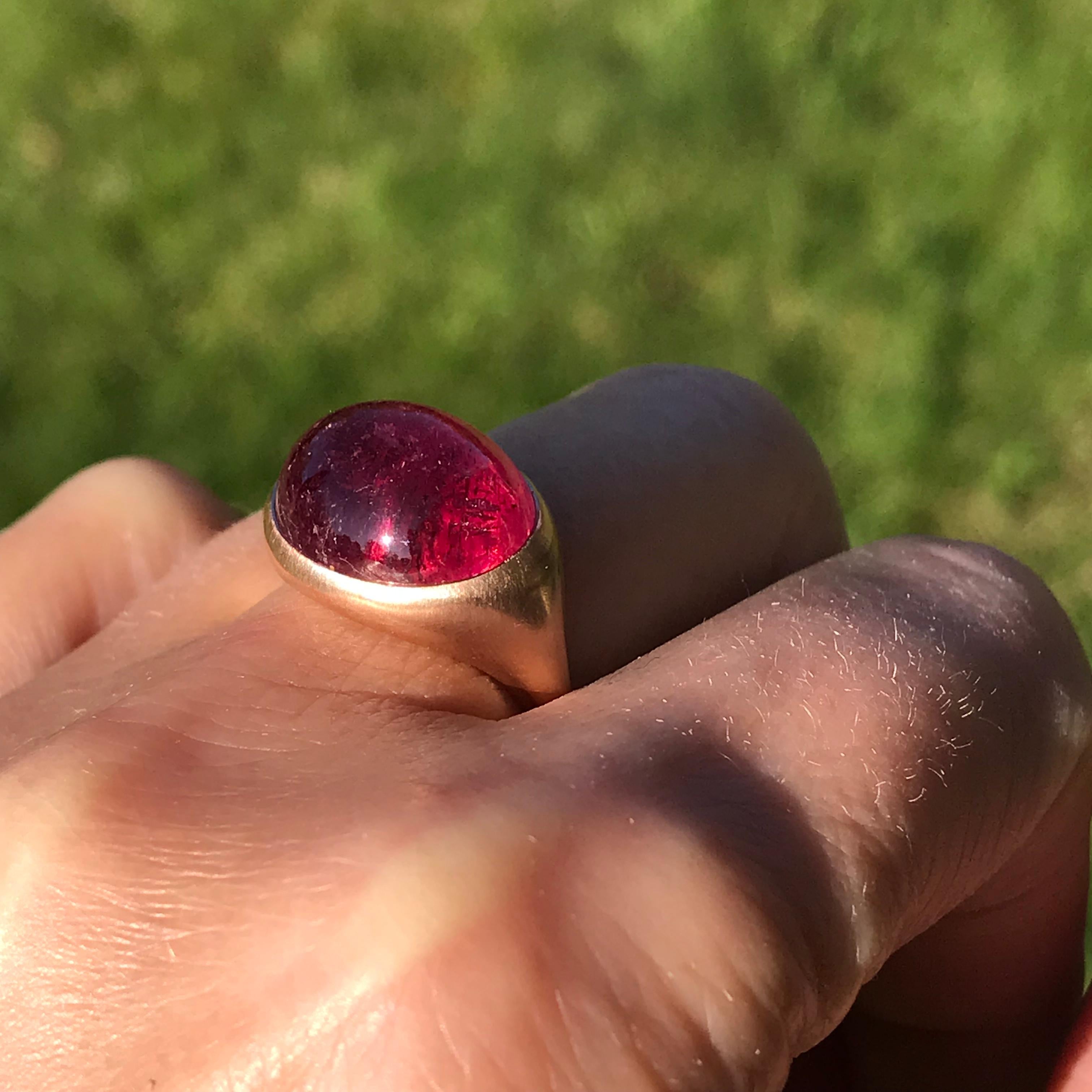 Dalben Red Toumaline Cabochon Rose Gold Ring In New Condition In Como, IT