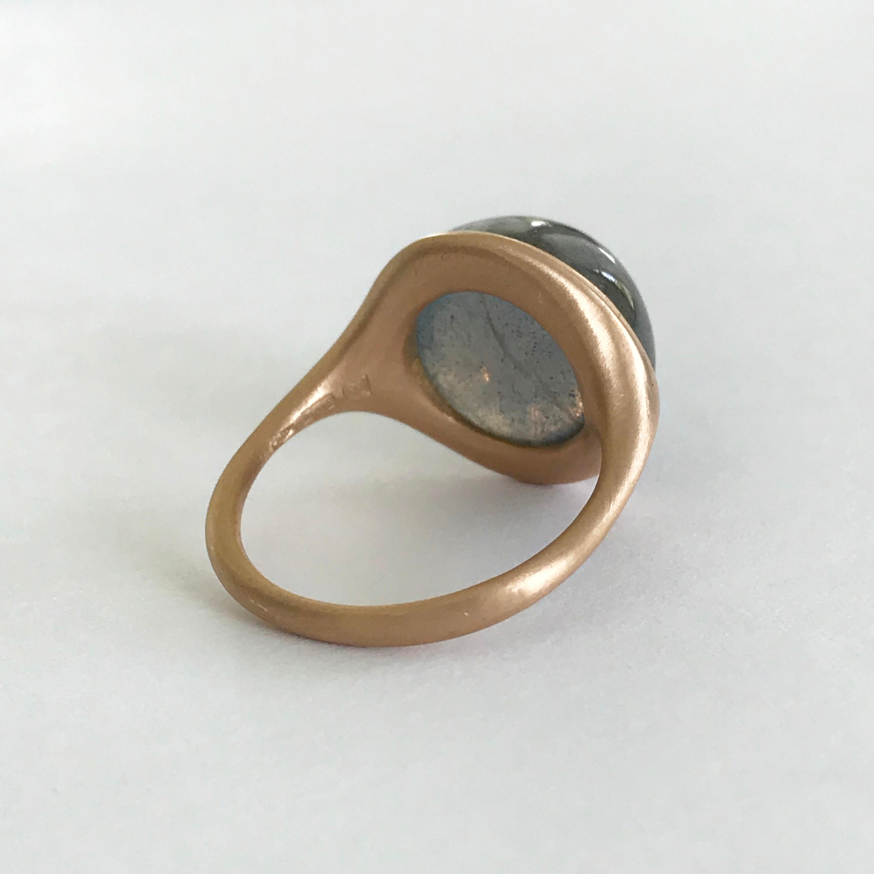 Dalben Round Labradorite Rose Gold Ring For Sale 2