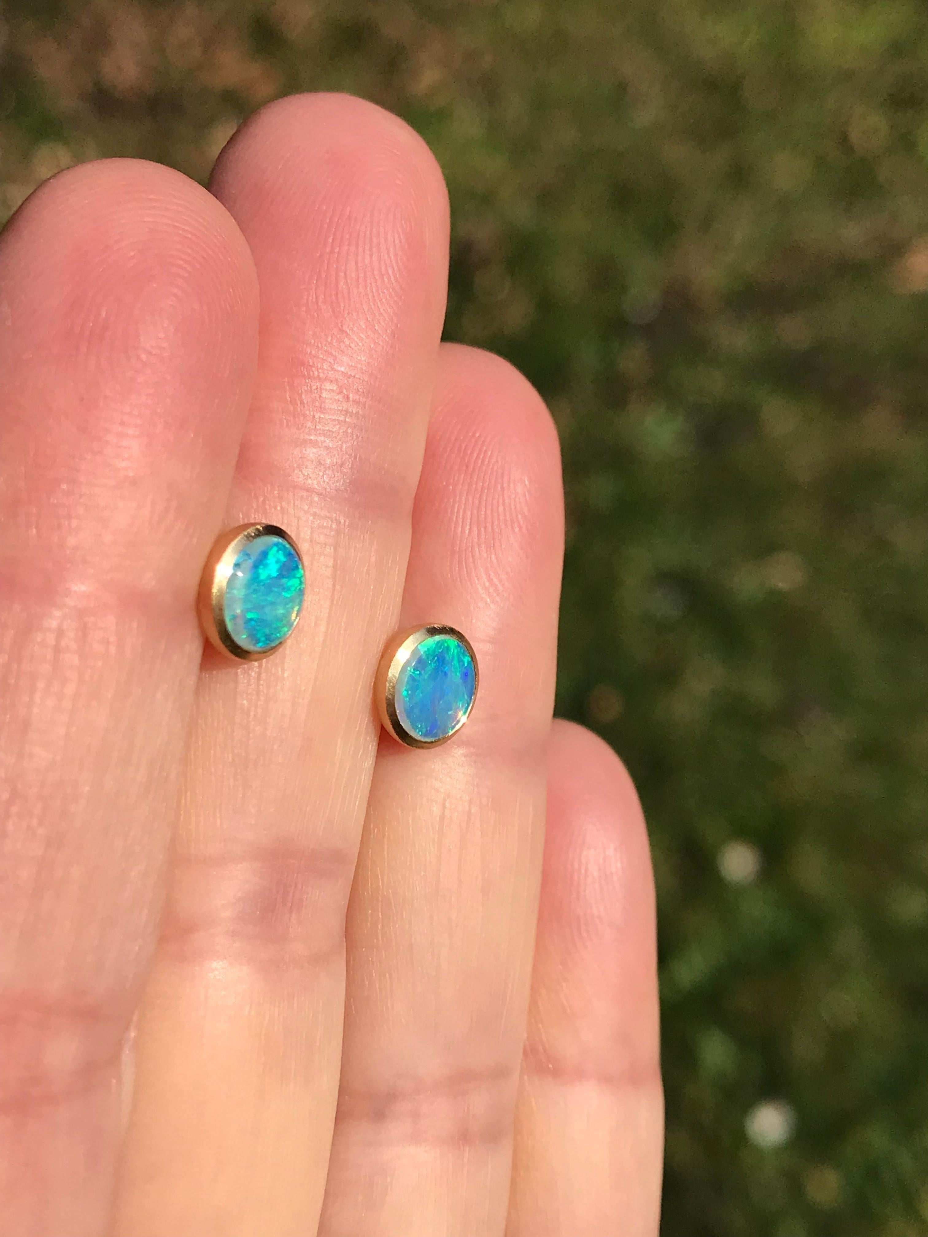 Women's Dalben Round Shape Australian Opal Yellow Gold Earrings For Sale