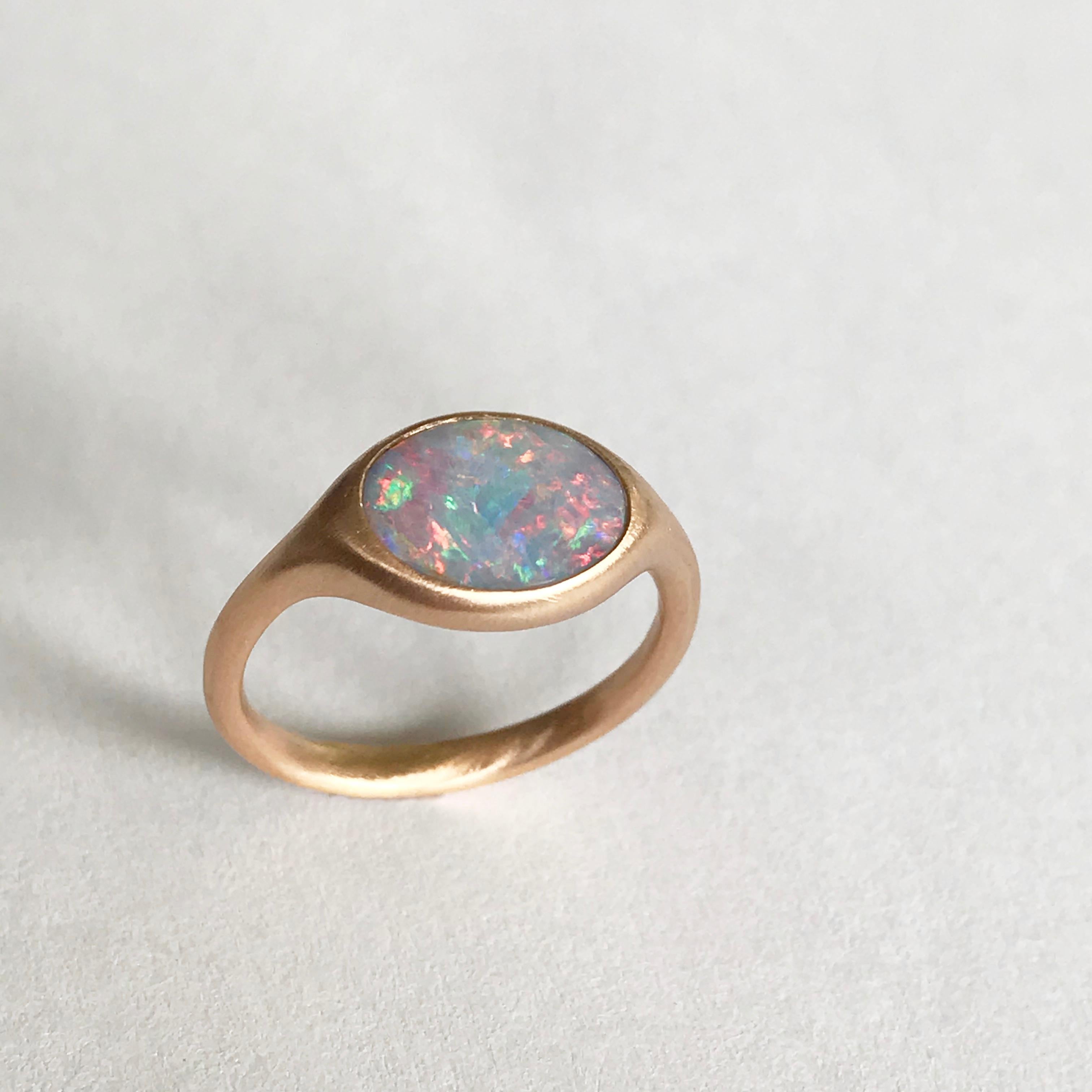 Dalben Small Australian Opal Yellow Gold Ring 1