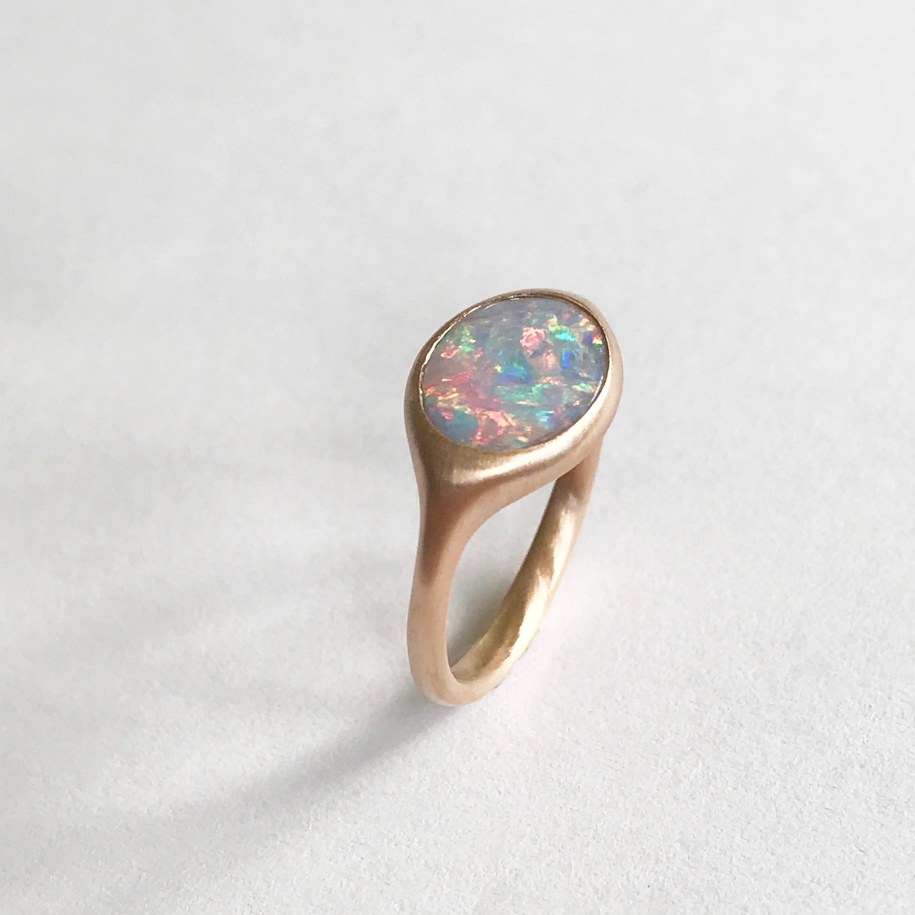 Dalben Small Australian Opal Yellow Gold Ring 2