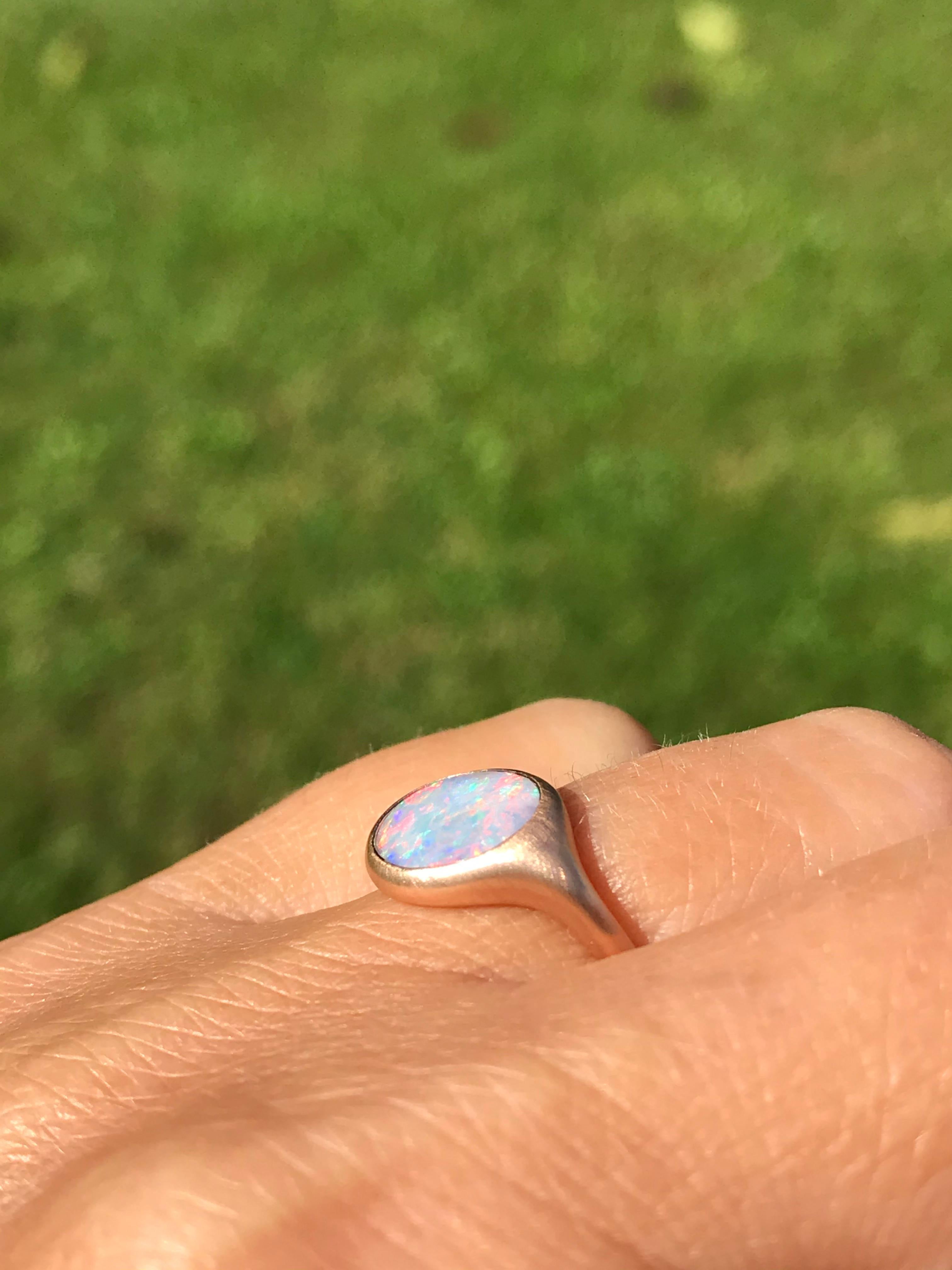 Dalben Small Australian Opal Yellow Gold Ring In New Condition In Como, IT