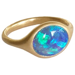 Dalben Small Australian Opal Yellow Gold Ring