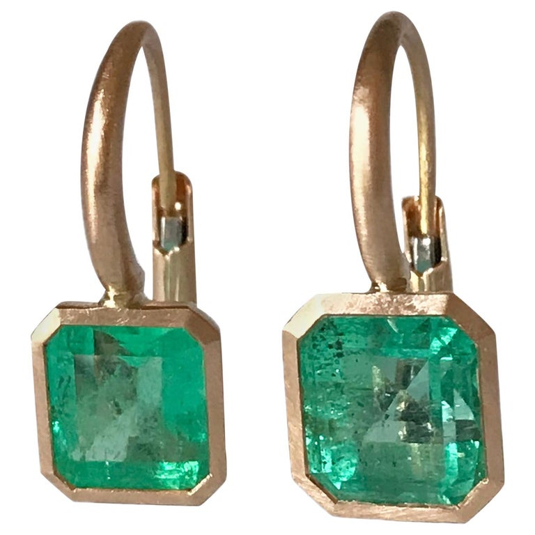 Dalben 2,74 Carat Colombian Emerald Rose Gold Earrings For Sale