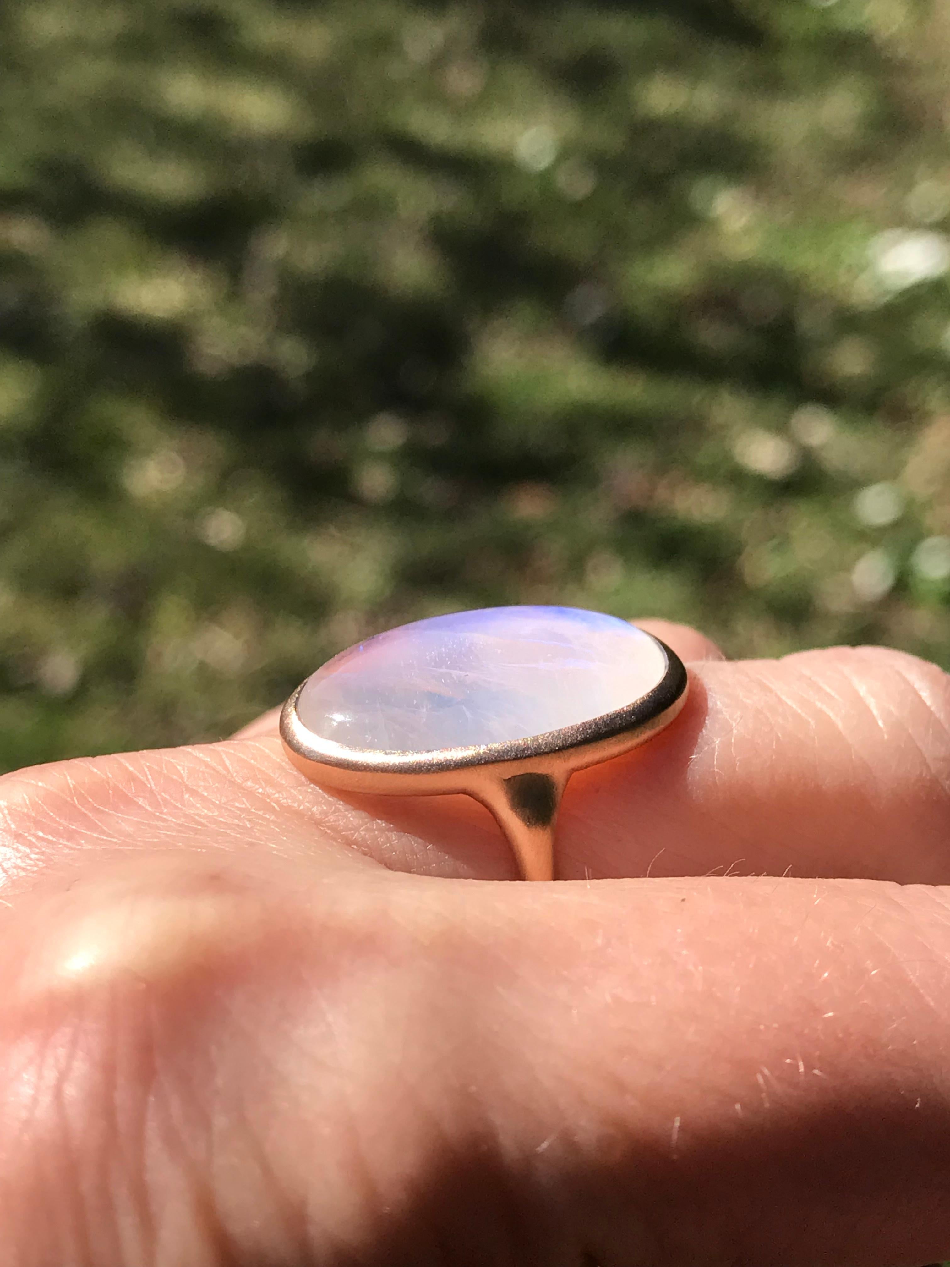 Dalben White Moonstone Rose Gold Ring In New Condition In Como, IT