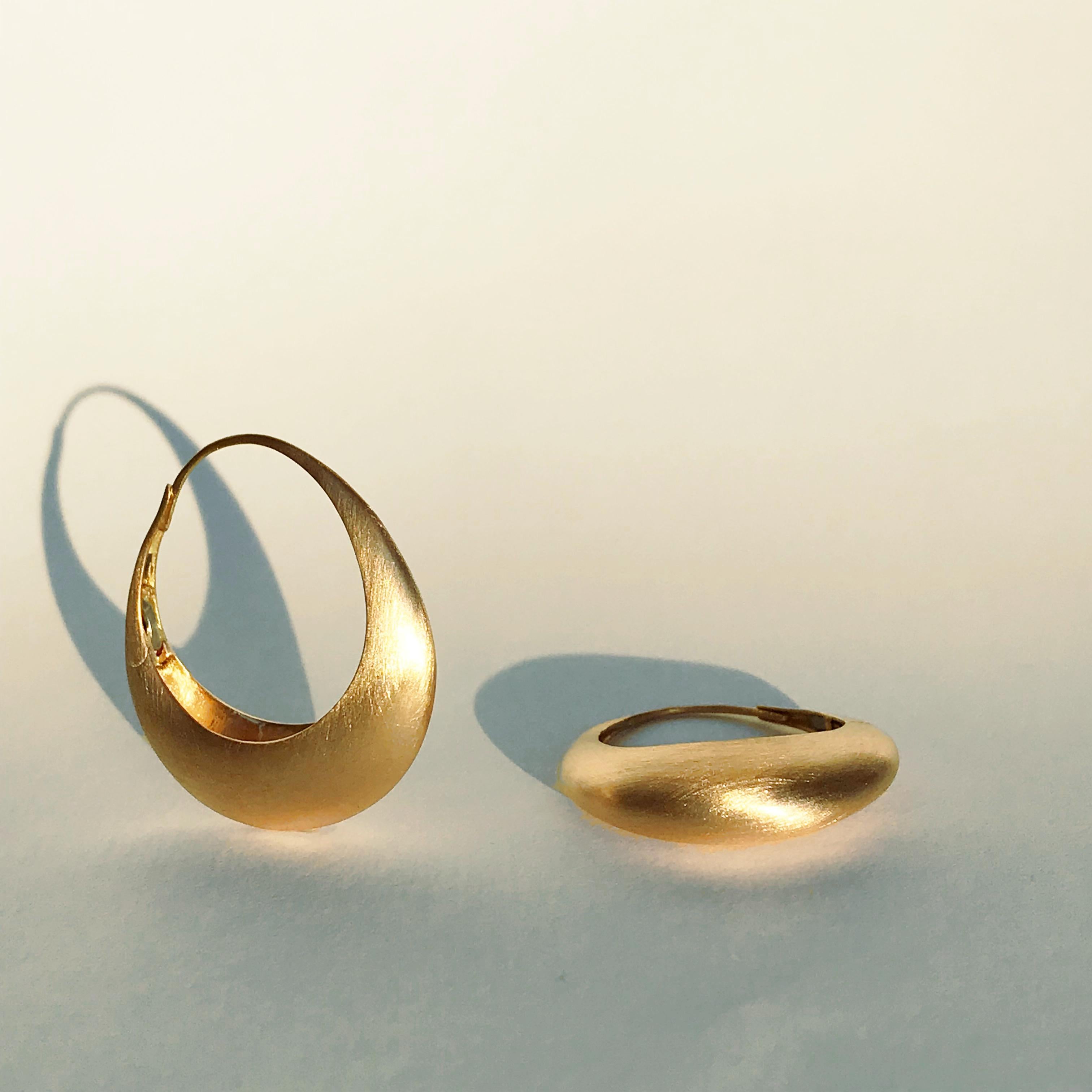 Dalben Yellow Gold Hoop Earrings For Sale 1