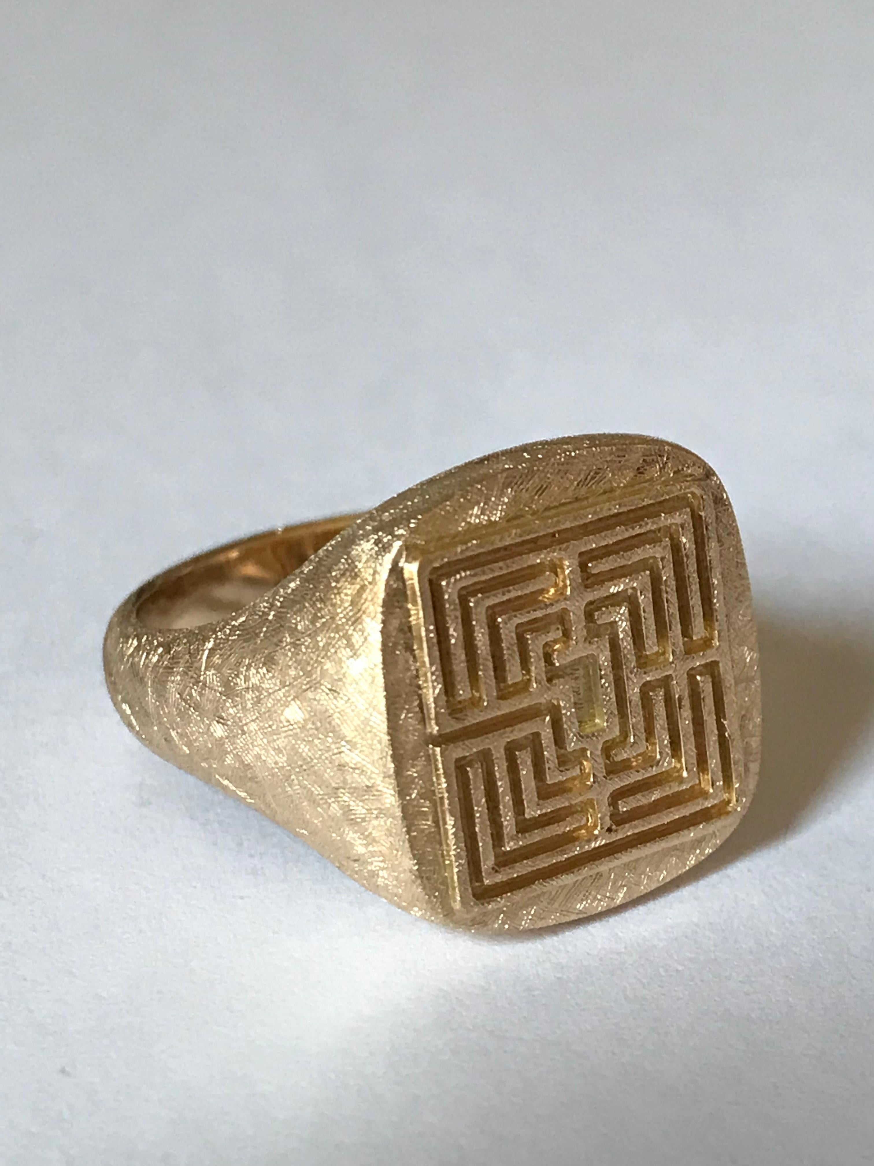 Dalben Yellow Gold Labyrinth Signet Ring For Sale 5