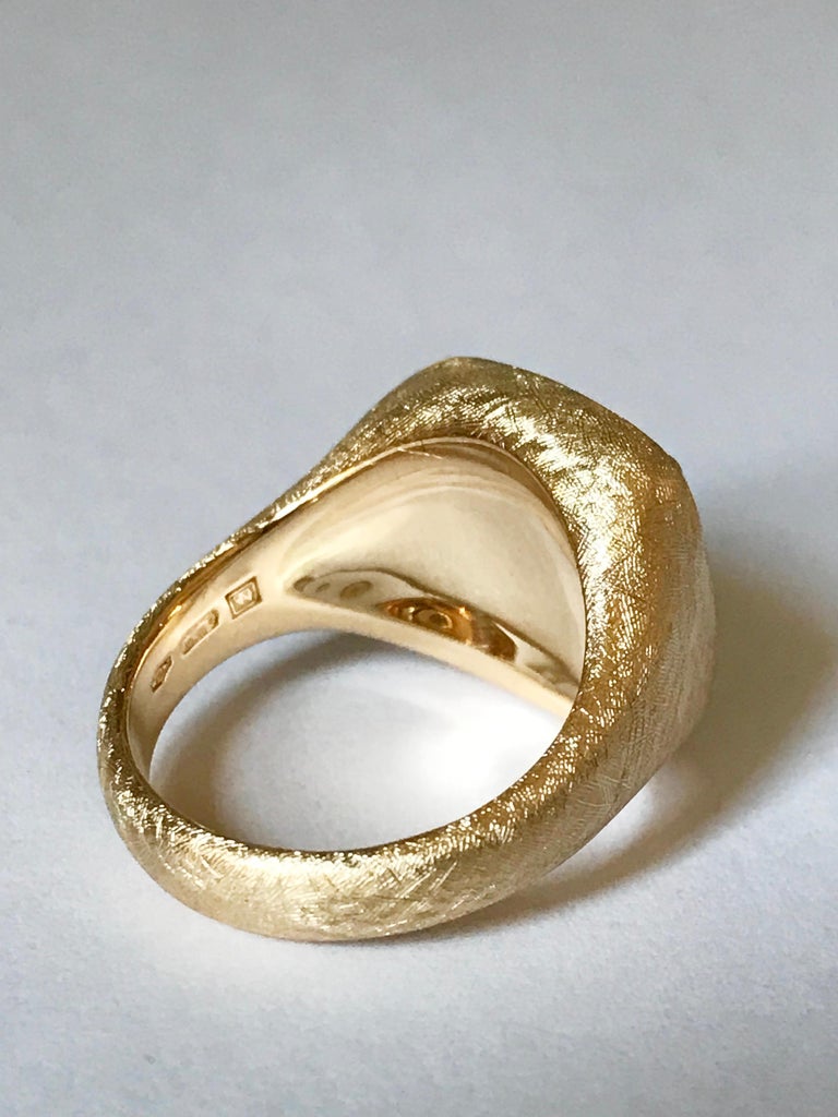 Dalben Yellow Gold Labyrinth Signet Ring For Sale at 1stDibs