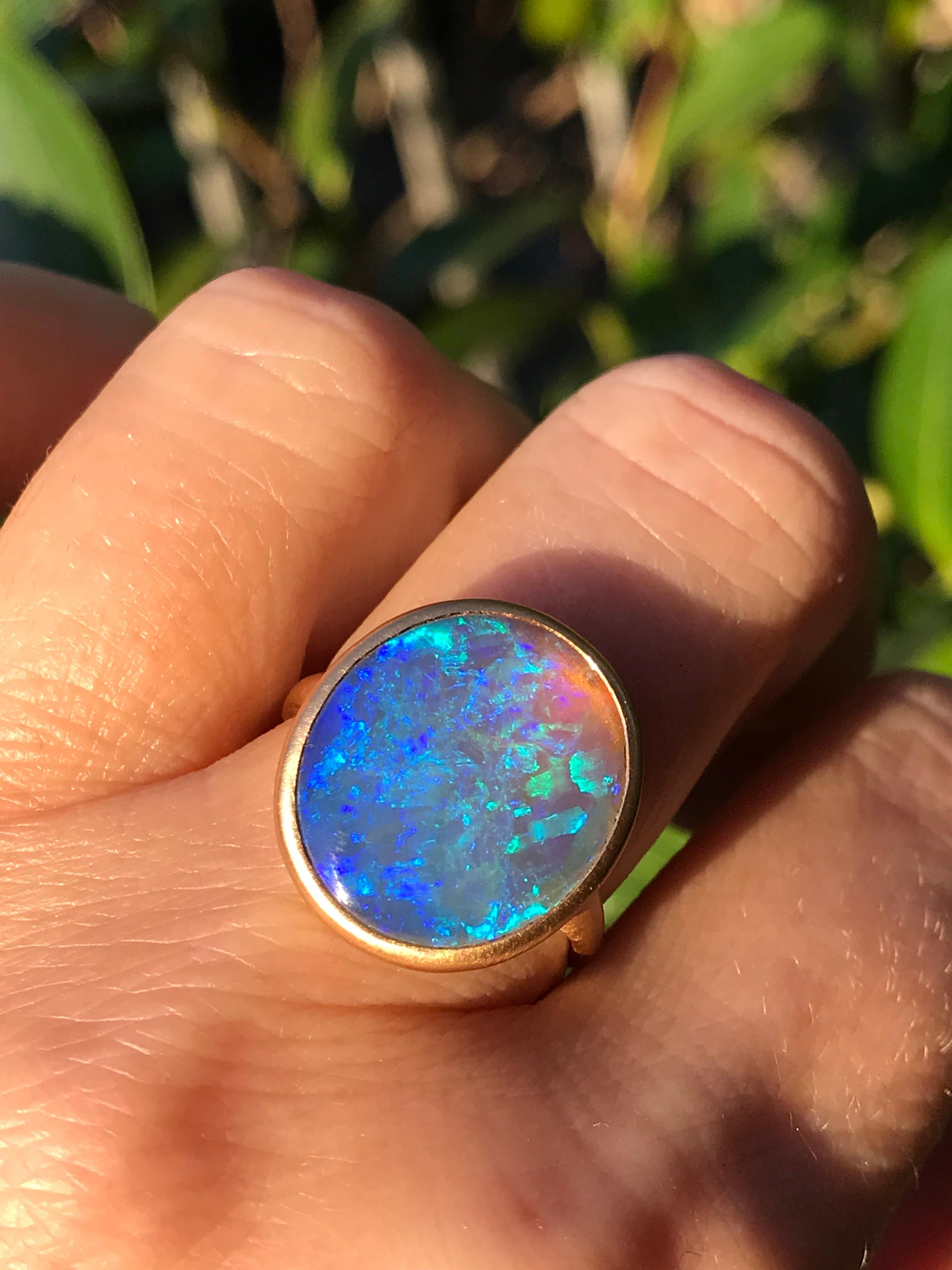 Dalben Yellow Gold Ring with Coober Pedy Opal 6