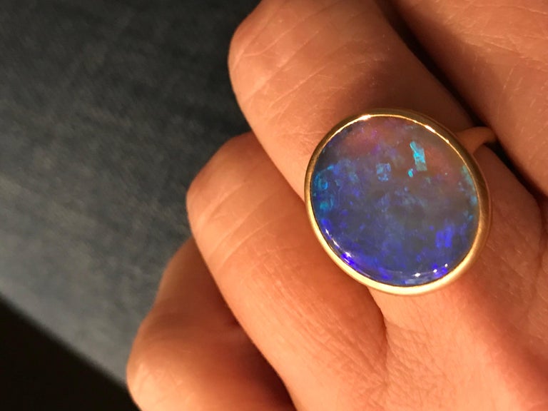 Dalben Yellow Gold Ring with Coober Pedy Opal For Sale 10
