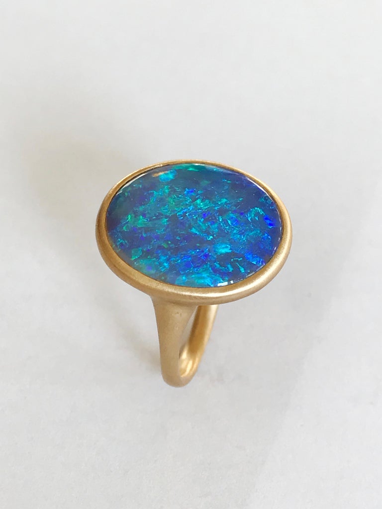 Dalben Yellow Gold Ring with Coober Pedy Opal In New Condition For Sale In Como, IT