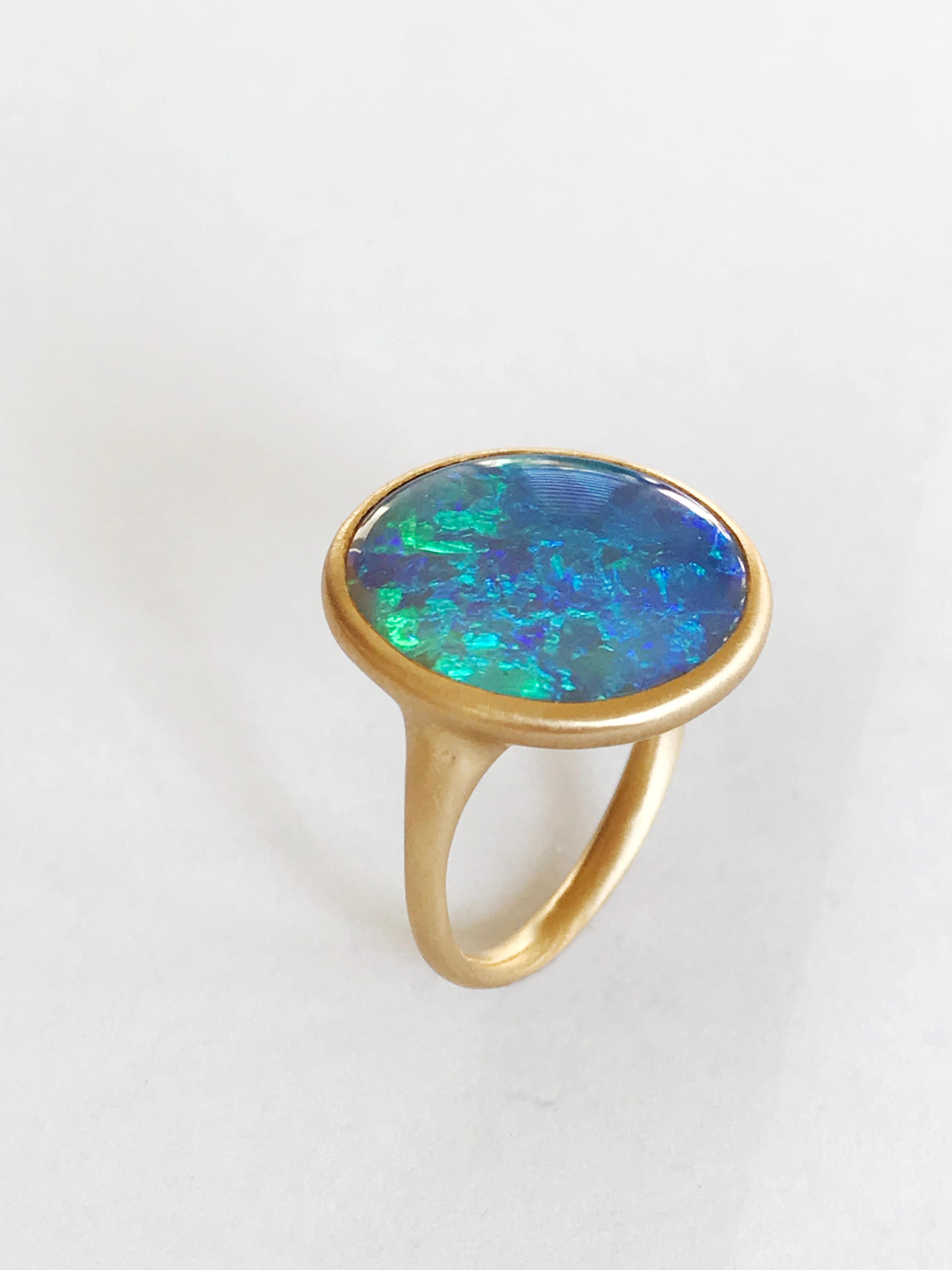 Women's Dalben Yellow Gold Ring with Coober Pedy Opal