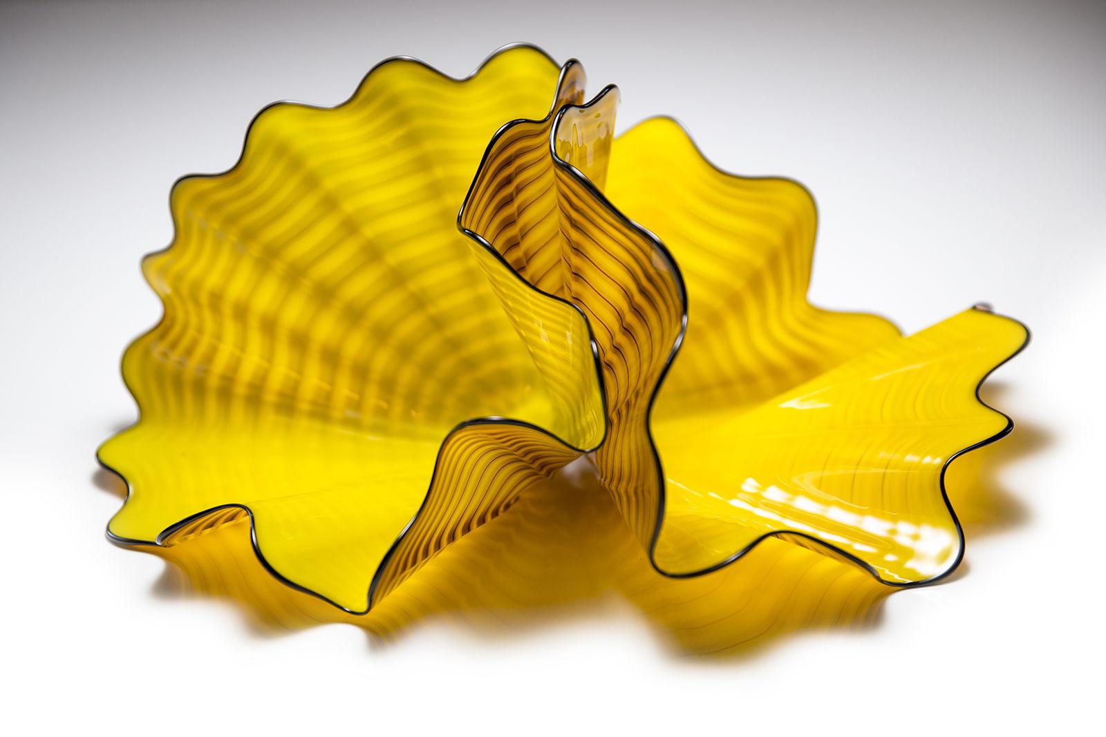 Dale Chihuly Abstract Sculpture - Chihuly Radiant Pair, Signed Glass Sculpture W/Display Case