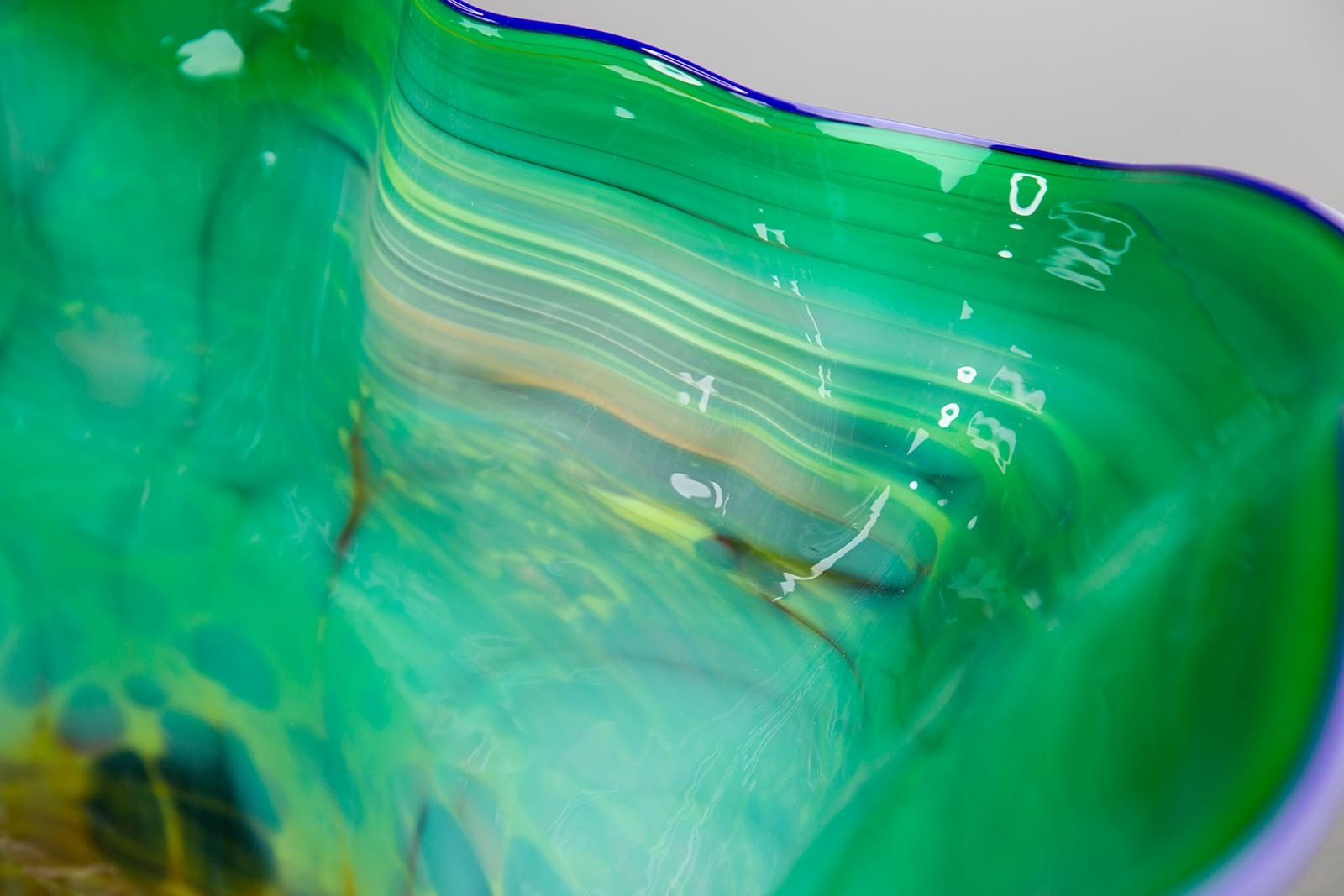 Dale Chihuly Emerald Macchia with Indigo Lip Original Handblown Glass Signed Art For Sale 2