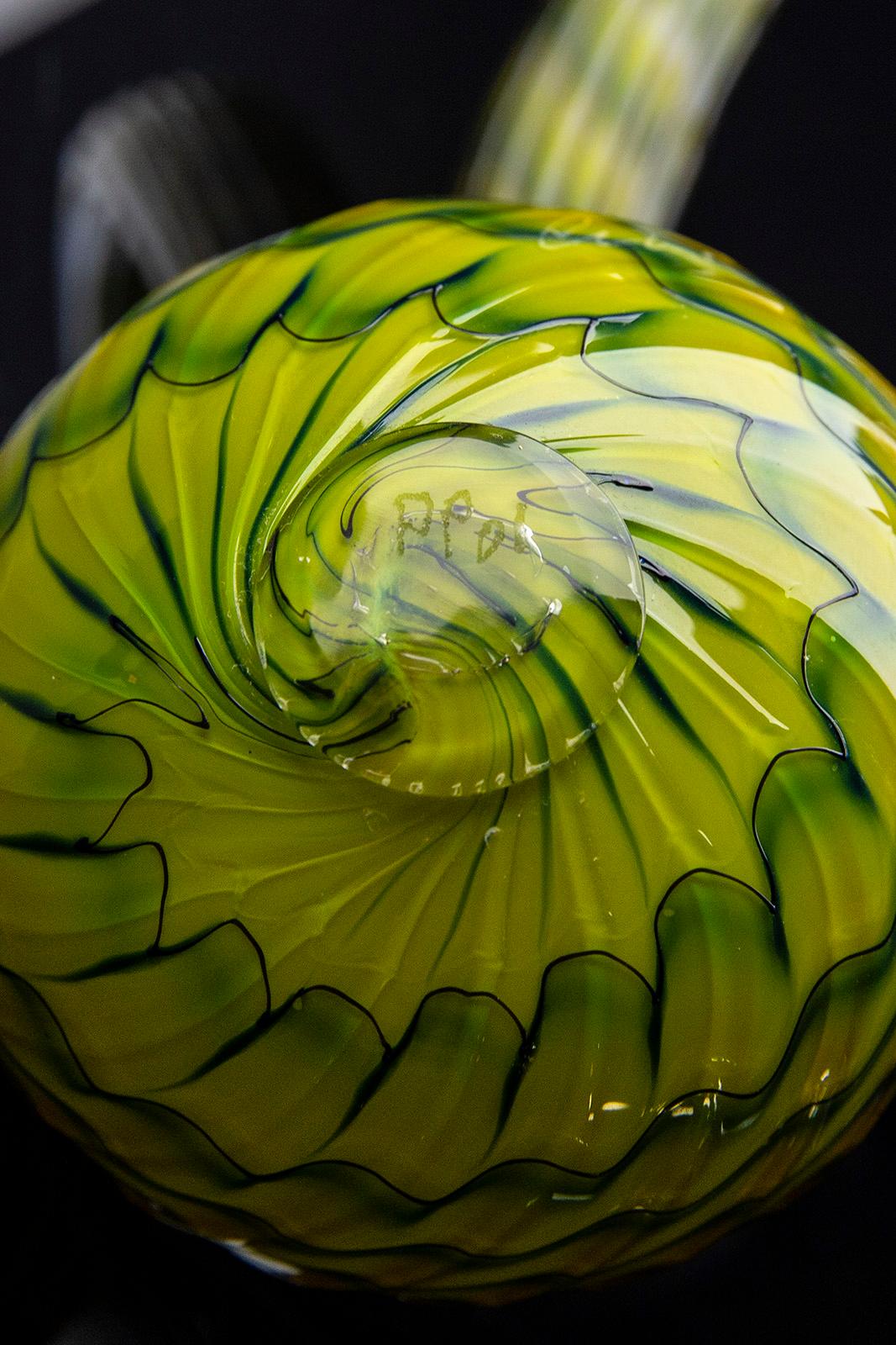 Dale Chihuly Green Persian Set Fine Glass Art Original — Signed For Sale 6
