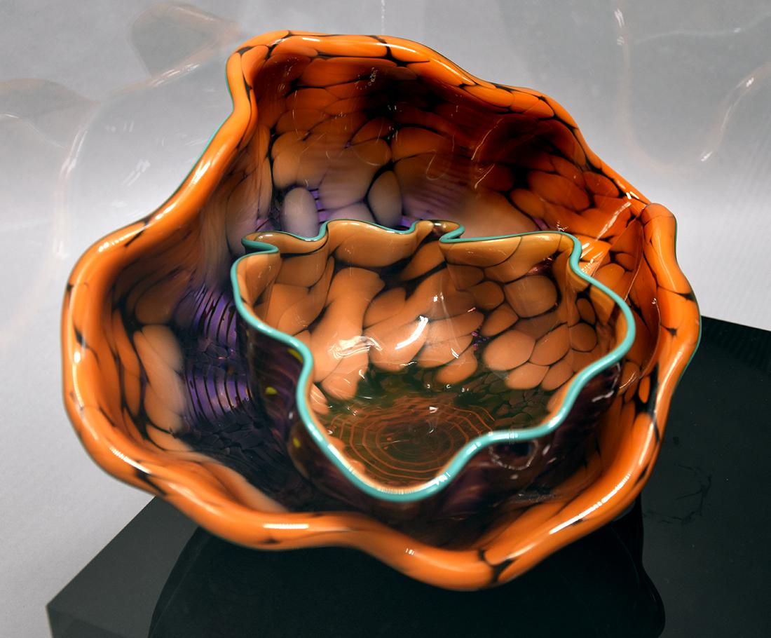 Bols en verre d'art Macchia, de Seaforms - Sculpture de Dale Chihuly