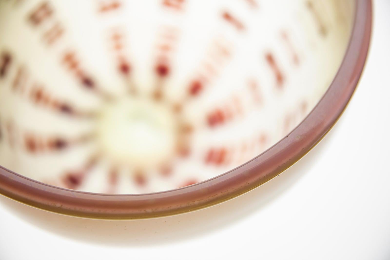 Tabac Basket W/Oxblood Stripes — 1977 Early Rare Glass Sculpture For Sale 3