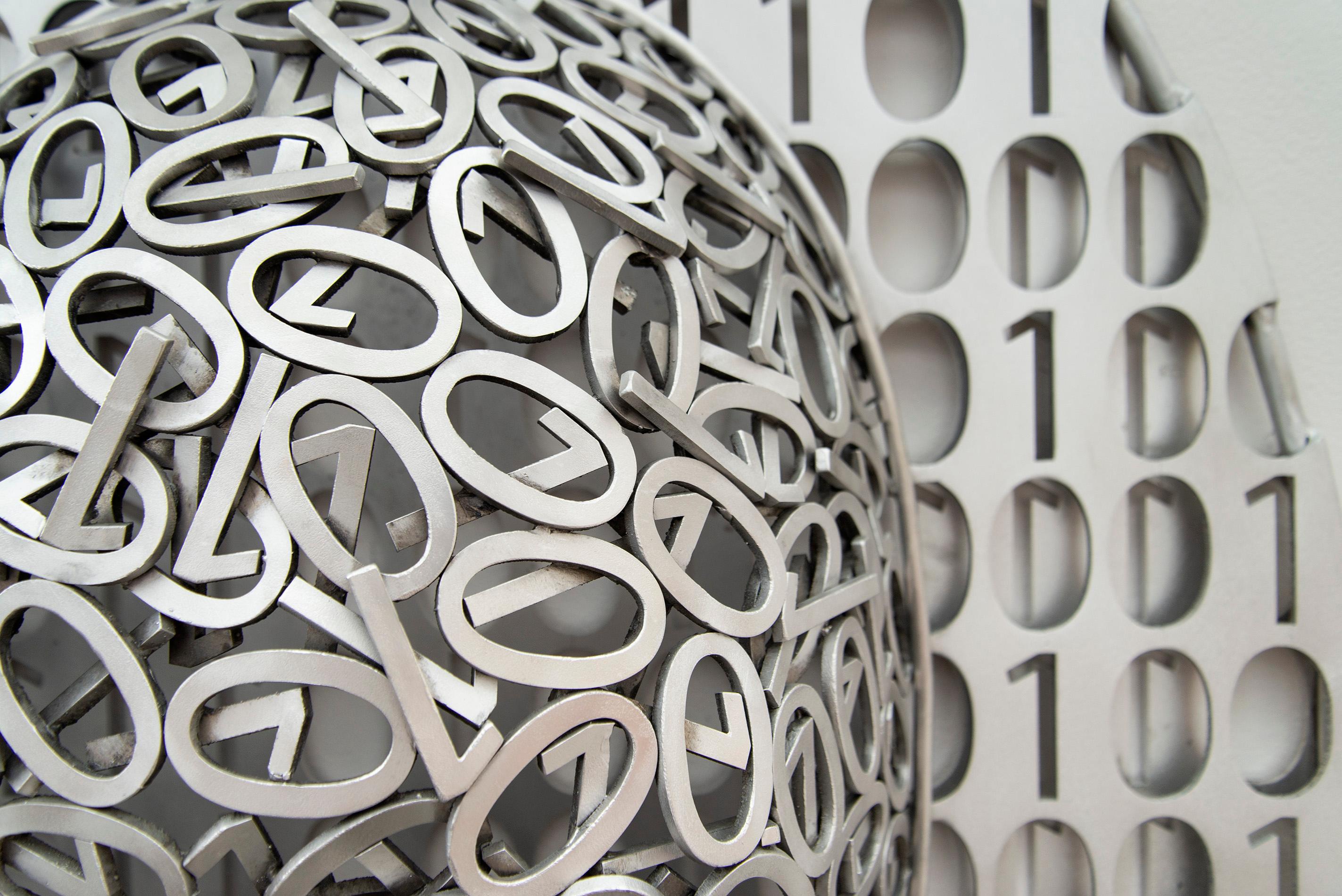 Data Dreams II - figurativ, Aluminium, Metall, Wandskulptur, zeitgenössisch im Angebot 8