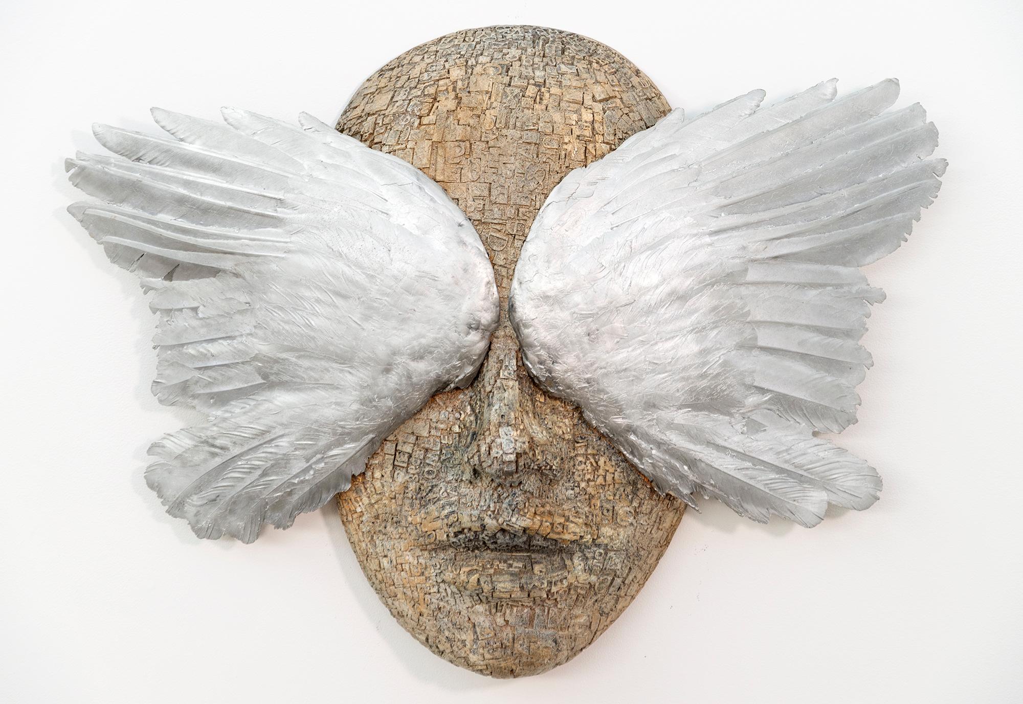 Wings of Perception - sculpture murale contemporaine, figurative, en aluminium - Sculpture de Dale Dunning