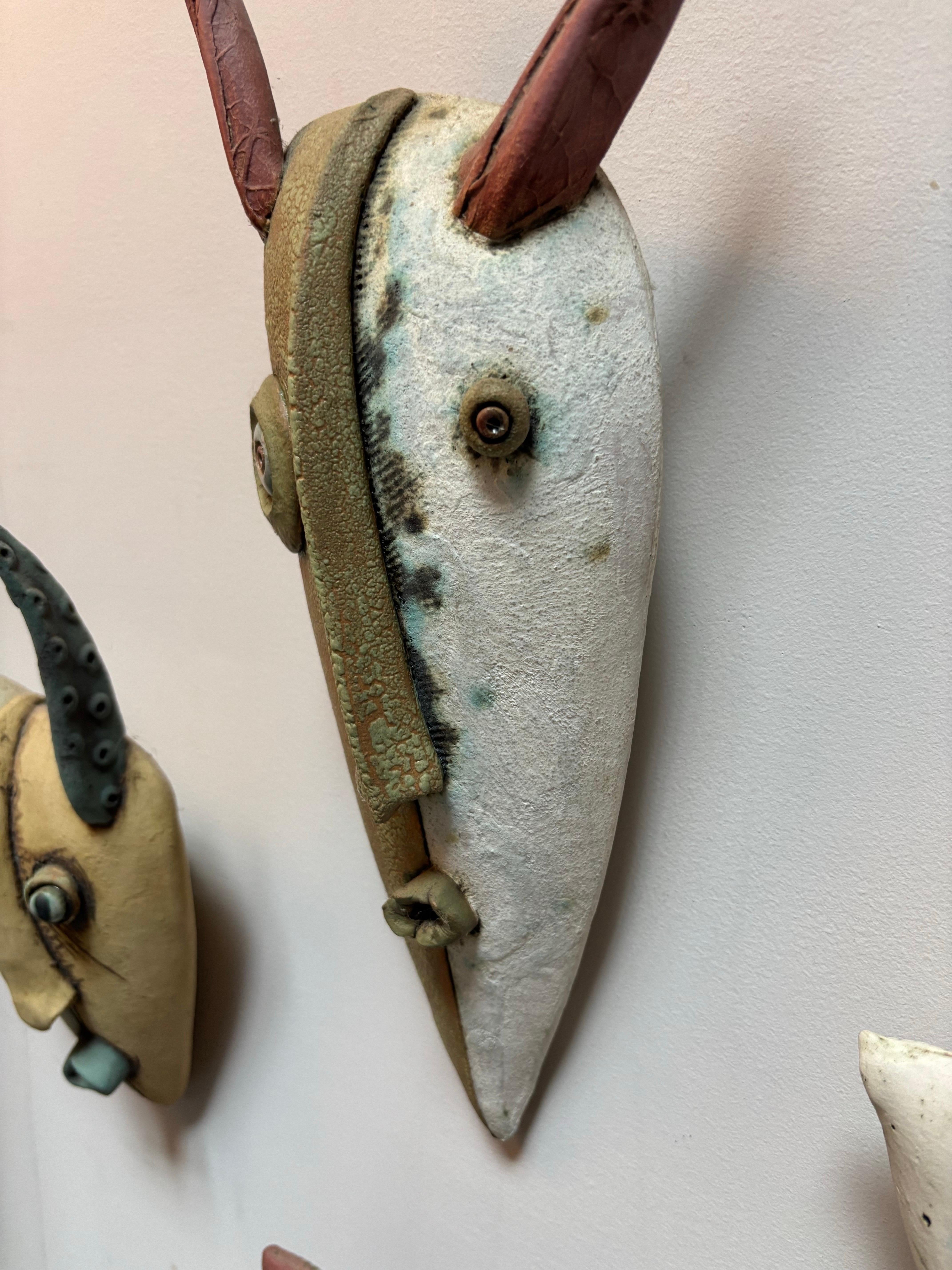 Americano Maschere in ceramica di Dale Shuffler in vendita