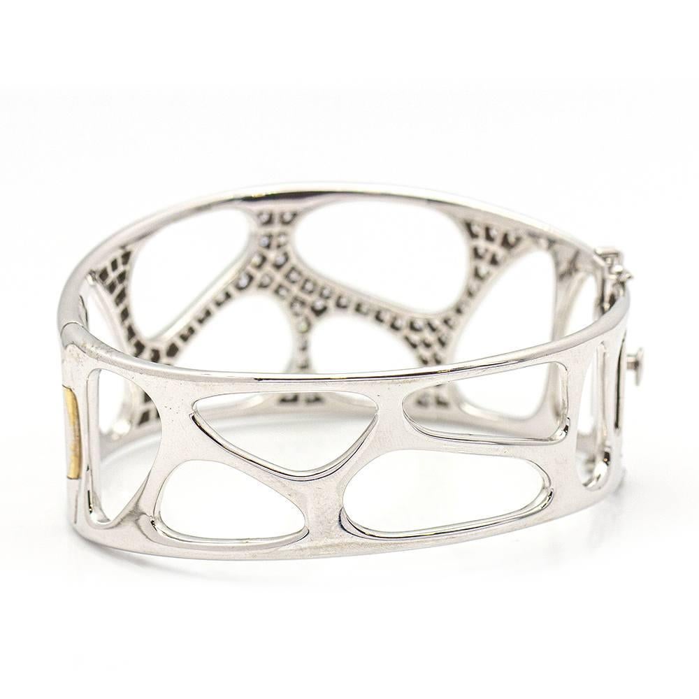 Brilliant Cut DALI Bracelet in Gold and Diamonds For Sale