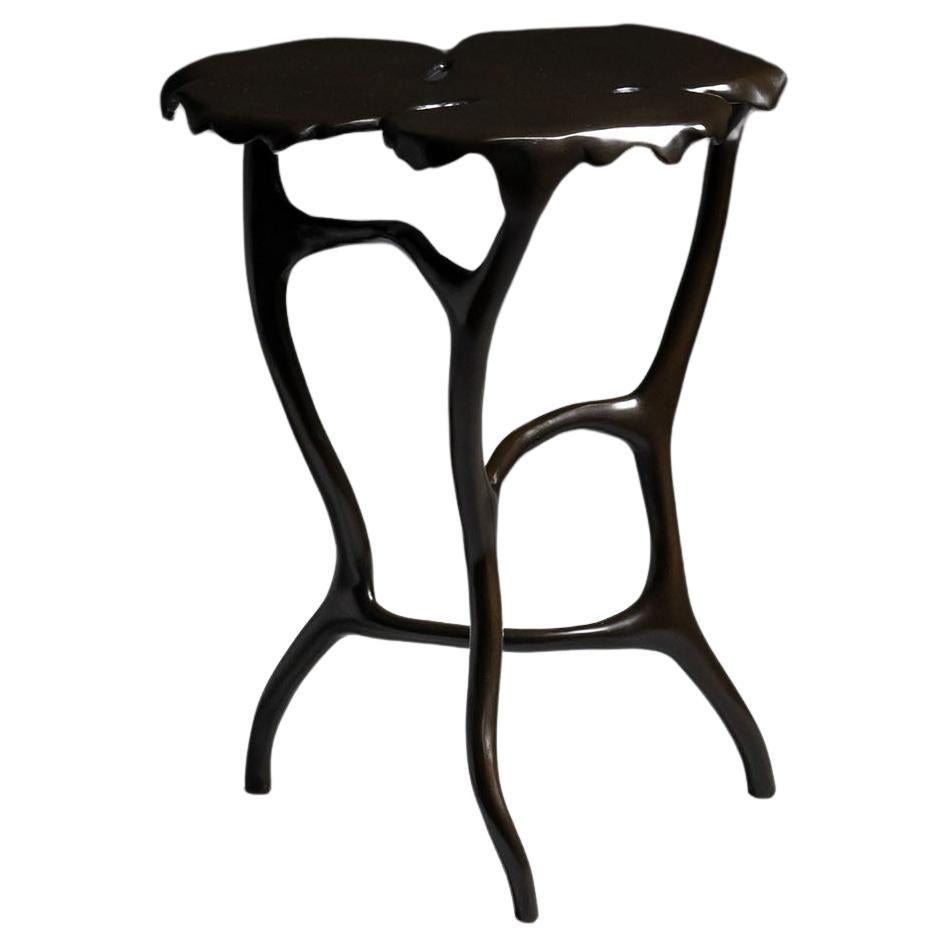 Dali Beistelltisch mit antiker Bronzeoberfläche von Elan Atelier (IN STOCK) (Gegossen) im Angebot