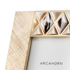 Cadre photo Dalila en Corno Italiano et laiton doré gravé à la main, Mod. 4001